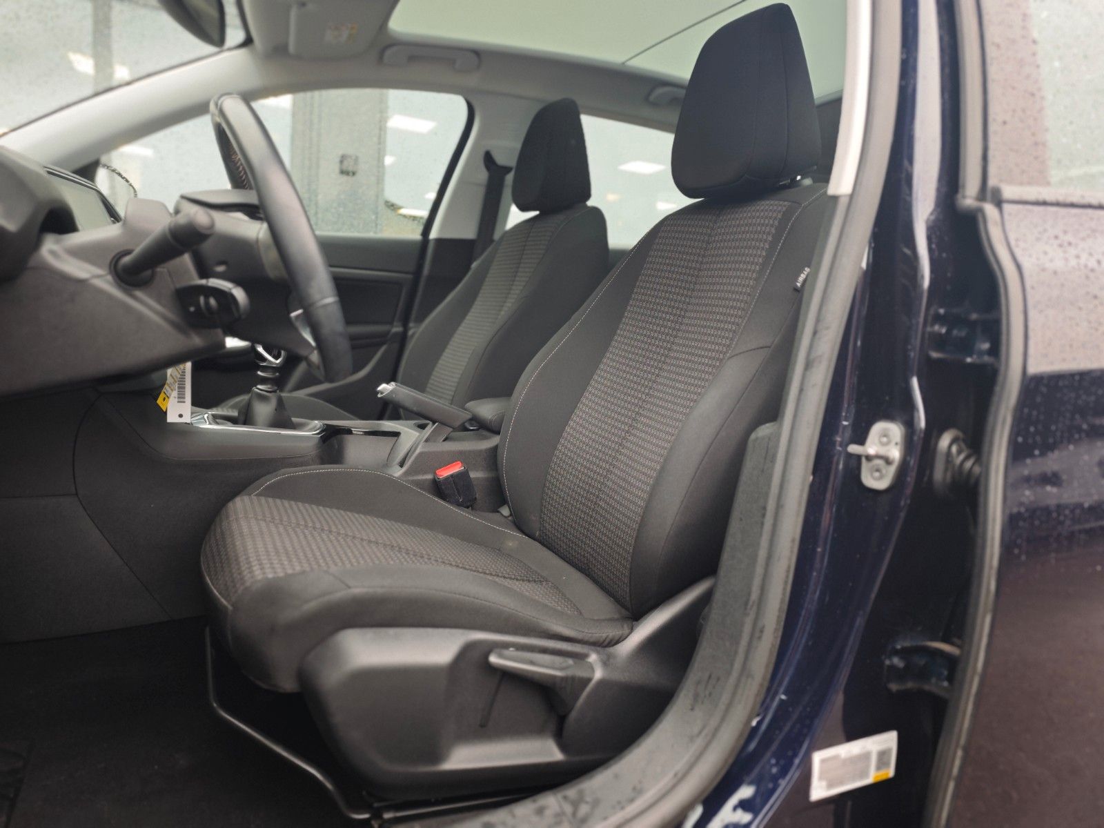 Fahrzeugabbildung Peugeot 308*PANORAMA* NAVI*PDC*FACELIFT*KLIMAAUTOMATIK*
