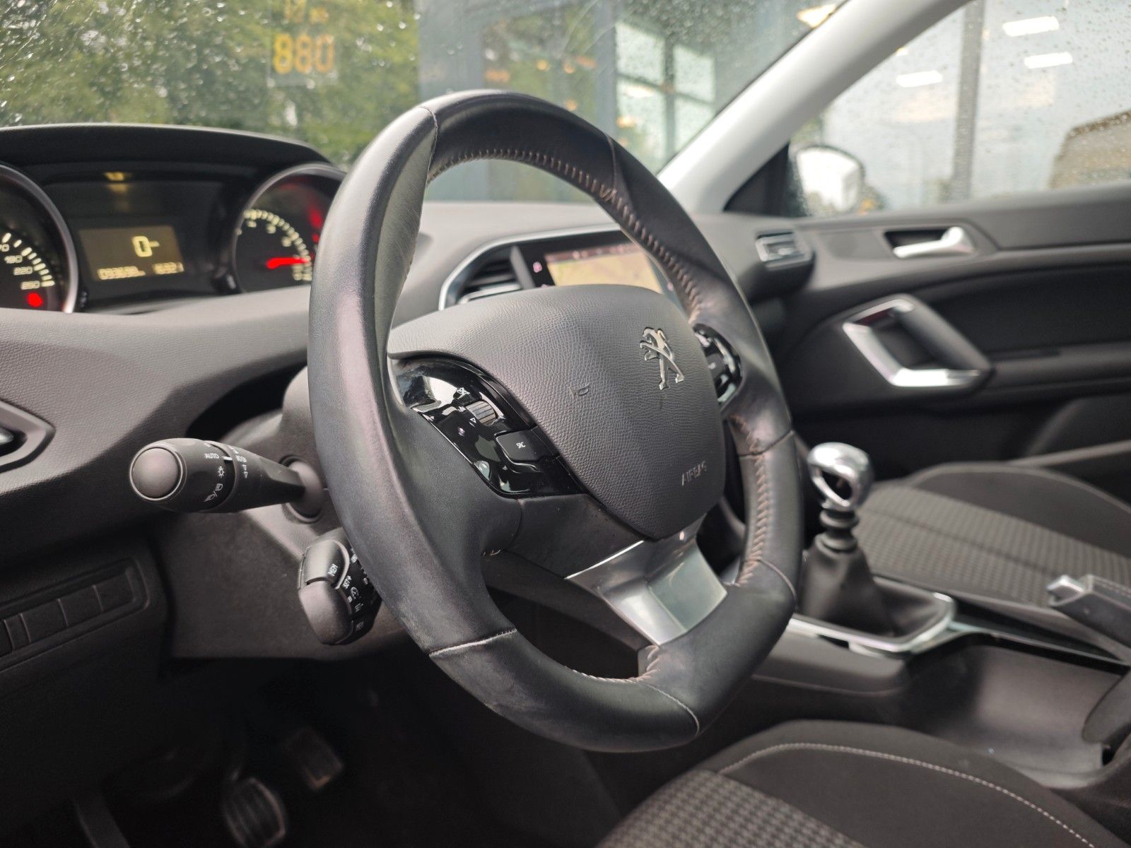 Fahrzeugabbildung Peugeot 308*PANORAMA* NAVI*PDC*FACELIFT*KLIMAAUTOMATIK*