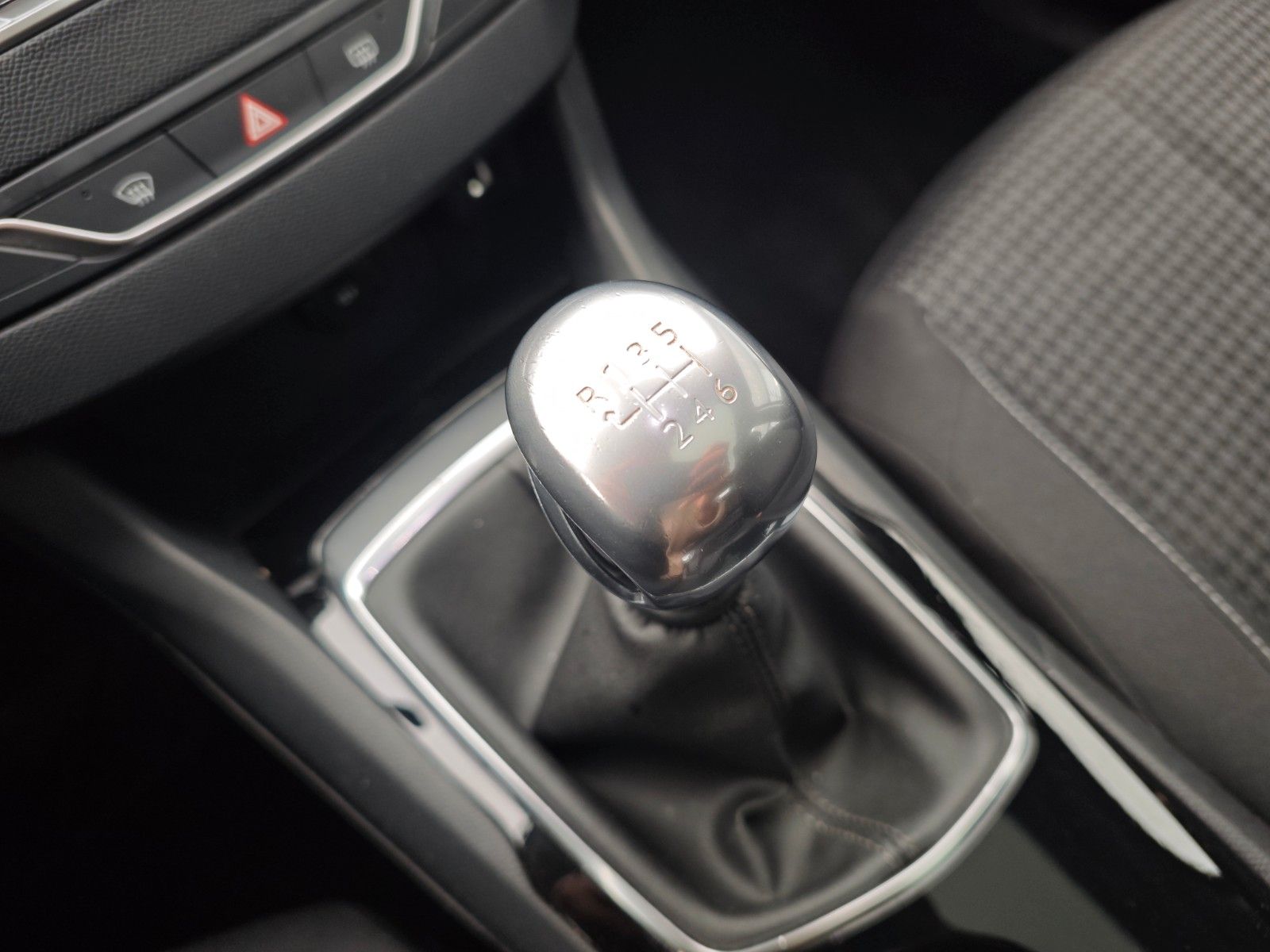 Fahrzeugabbildung Peugeot 308*PANORAMA* NAVI*PDC*FACELIFT*KLIMAAUTOMATIK*