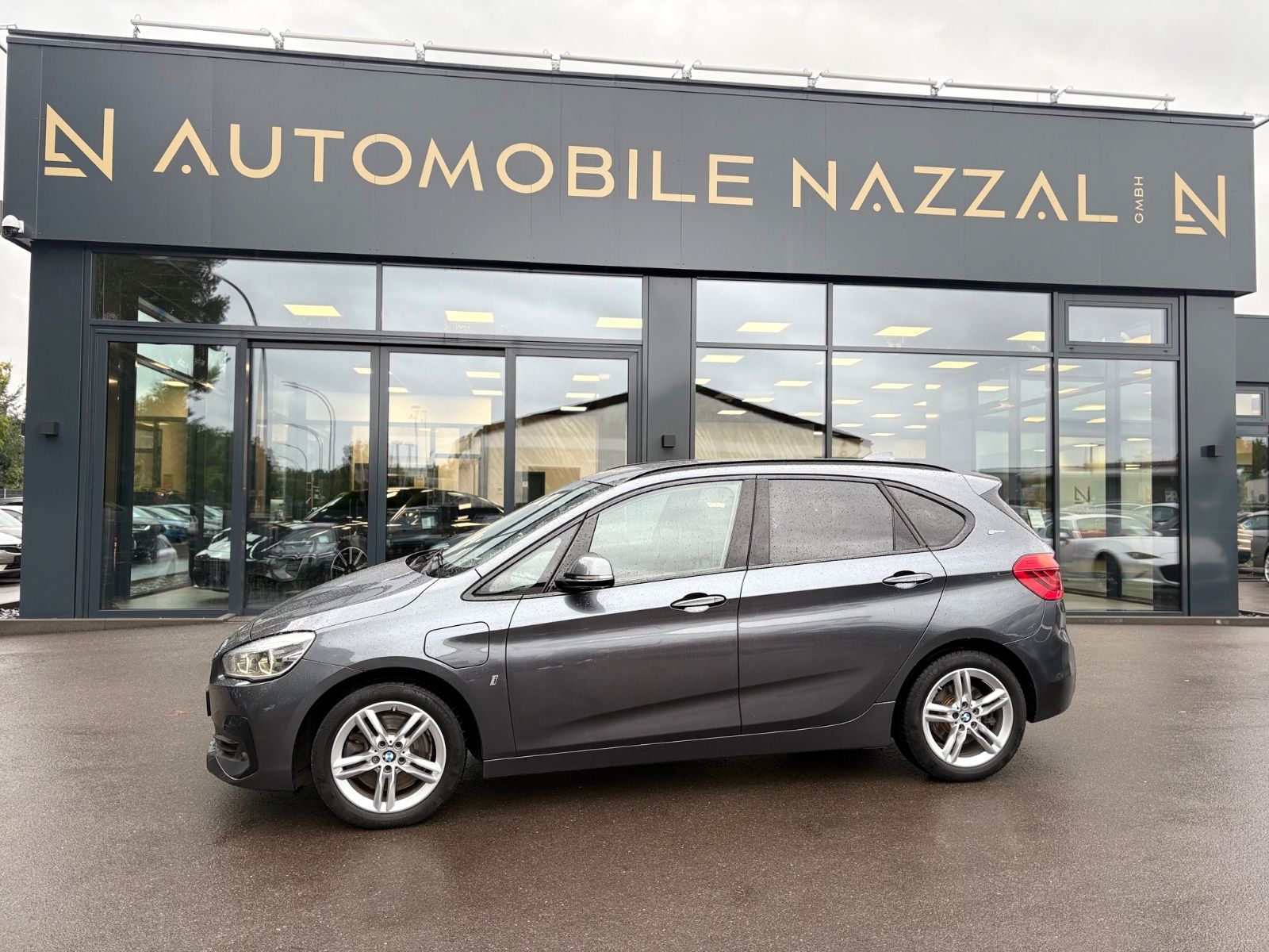 Fahrzeugabbildung BMW 225 XE ACTIVE TOURER ADVANTAGE *NAVI*KAMERA*