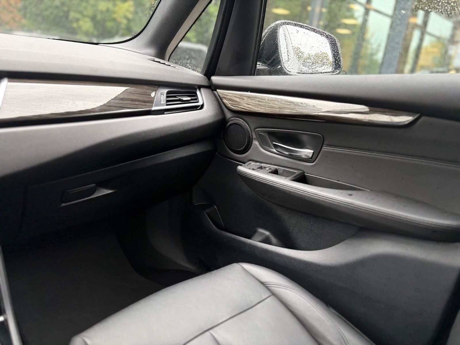 Fahrzeugabbildung BMW 225 XE ACTIVE TOURER ADVANTAGE *NAVI*KAMERA*