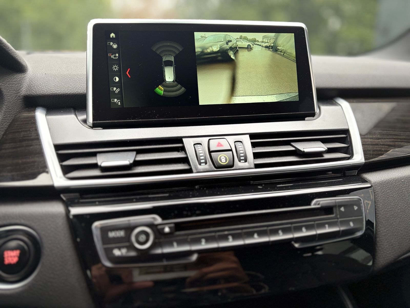 Fahrzeugabbildung BMW 225 XE ACTIVE TOURER ADVANTAGE *NAVI*KAMERA*