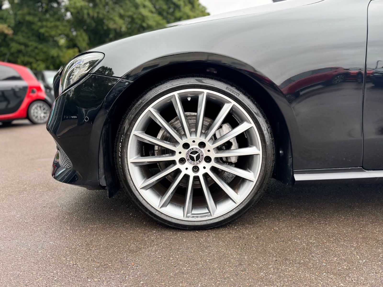Fahrzeugabbildung Mercedes-Benz E 200 CABRIO*AMG 20ZOLL*WIDESCREEN*