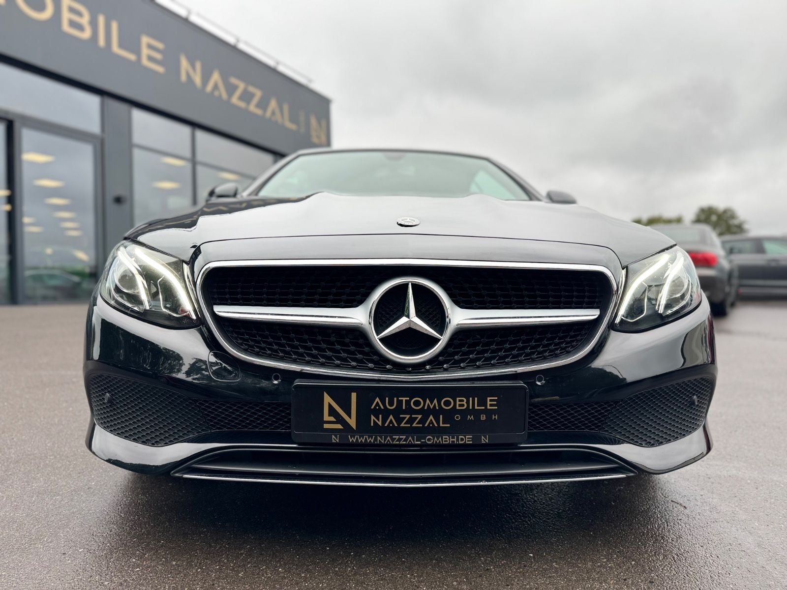 Fahrzeugabbildung Mercedes-Benz E 200 CABRIO*AMG 20ZOLL*WIDESCREEN*