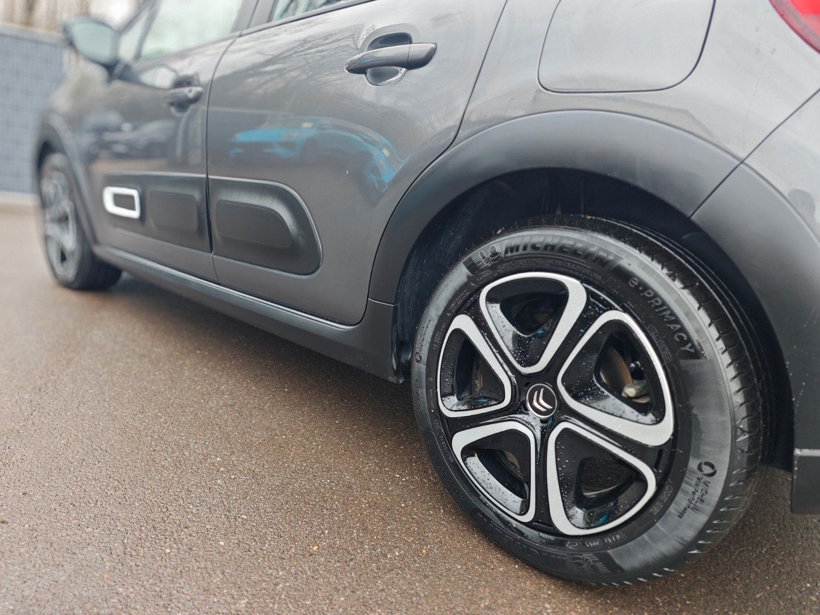 Fahrzeugabbildung Citroën C3 BLUE HDI  STOP&START MAX*LED*1.HAND*