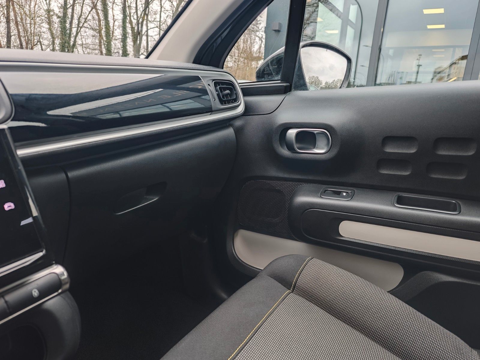 Fahrzeugabbildung Citroën C3 BLUE HDI  STOP&START MAX*LED*1.HAND*