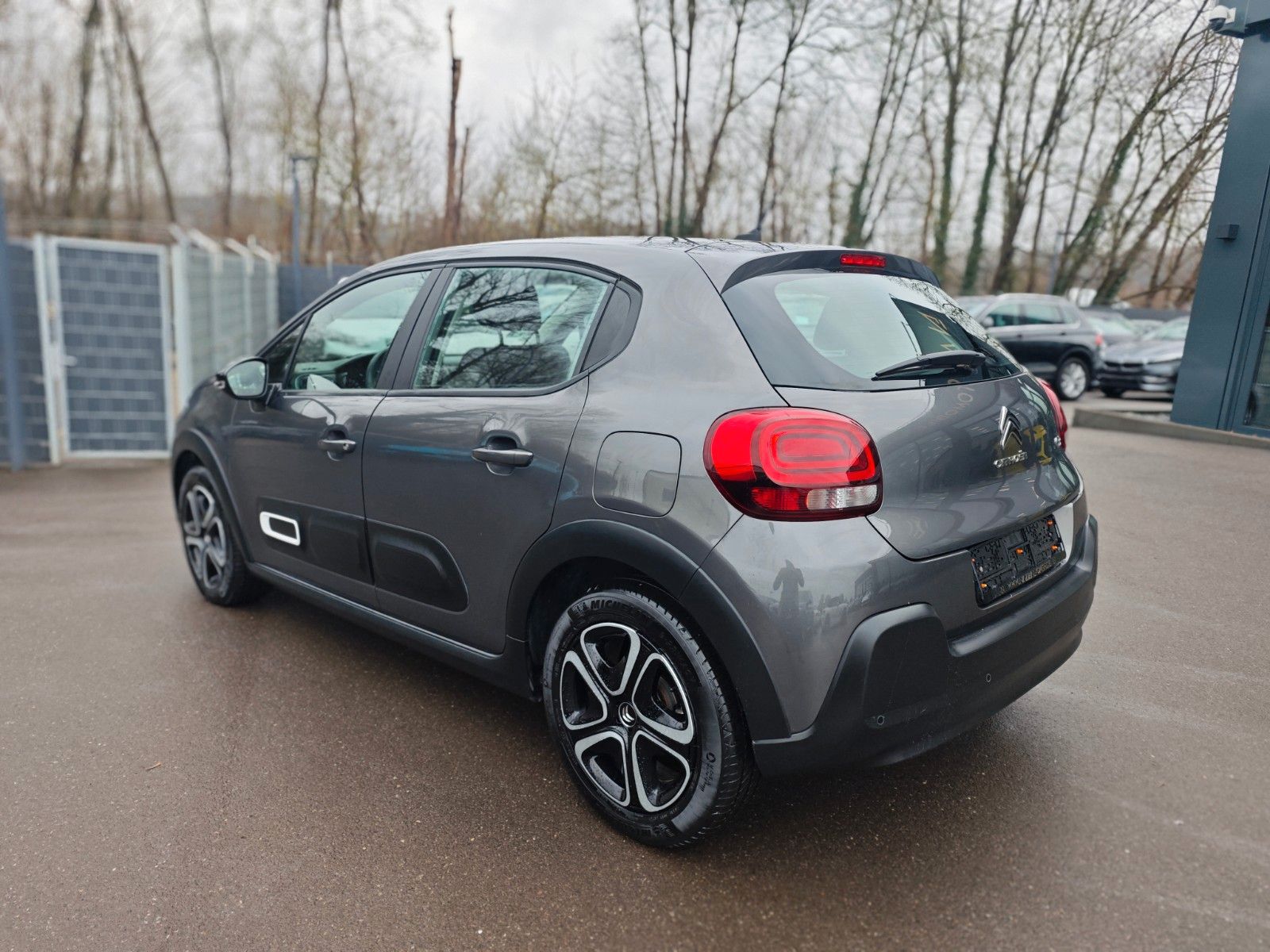 Fahrzeugabbildung Citroën C3 BLUE HDI  STOP&START MAX*LED*1.HAND*