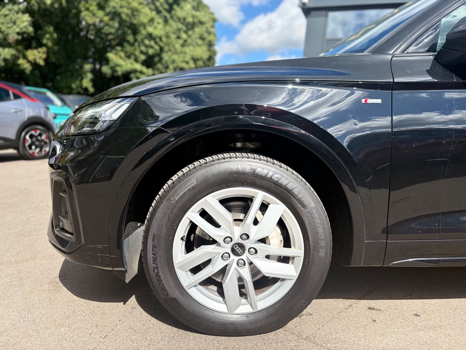 Fahrzeugabbildung Audi Q5 50TFSIe PLUG-IN QUATTRO*S-LINE*B&O*MATRIX*