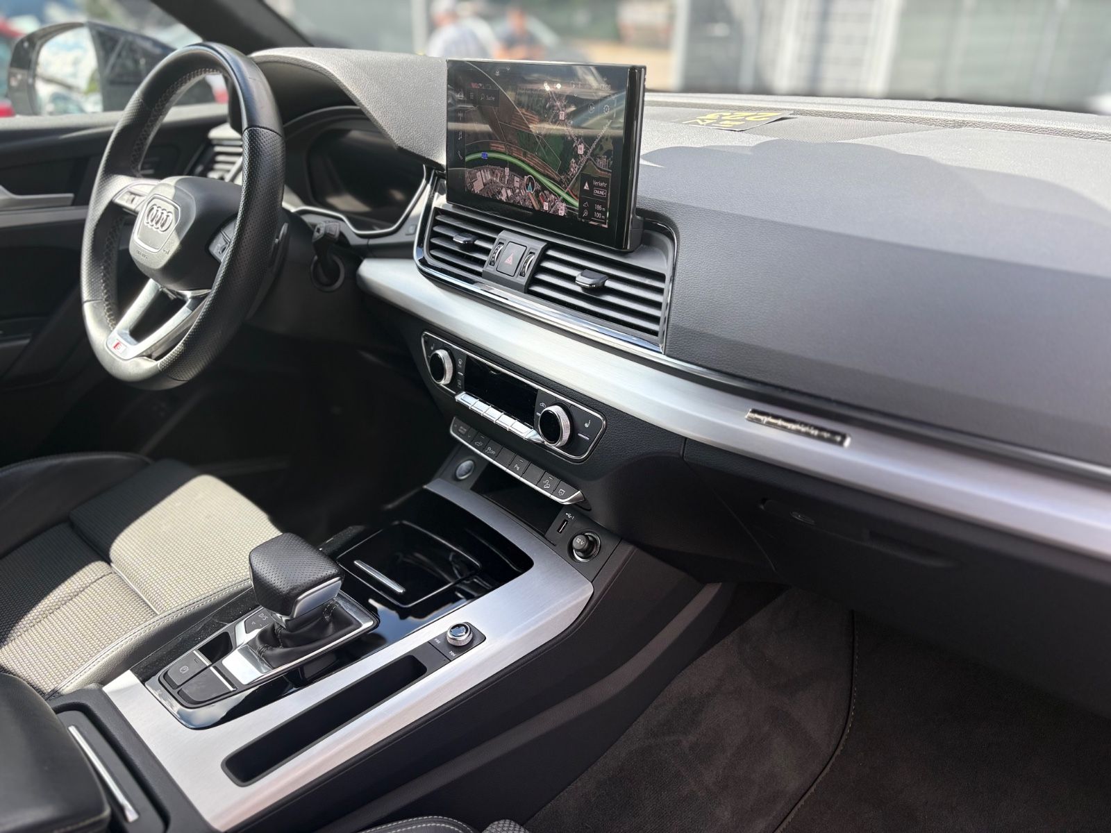 Fahrzeugabbildung Audi Q5 50TFSIe PLUG-IN QUATTRO*S-LINE*B&O*MATRIX*