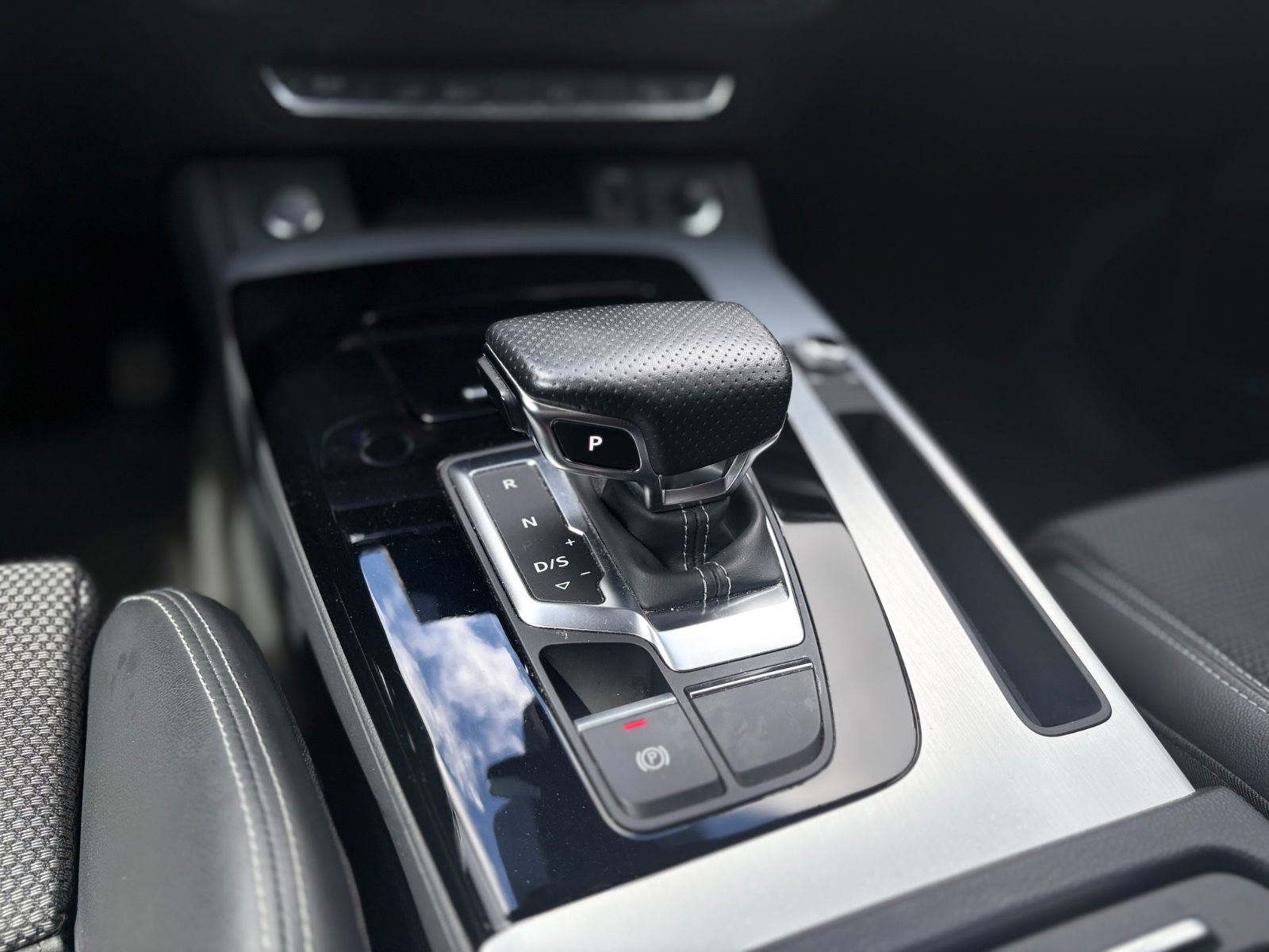 Fahrzeugabbildung Audi Q5 50TFSIe PLUG-IN QUATTRO*S-LINE*B&O*MATRIX*