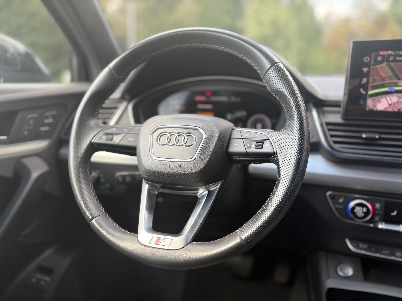 Fahrzeugabbildung Audi Q5 50TFSIe PLUG-IN QUATTRO*S-LINE*B&O*MATRIX*
