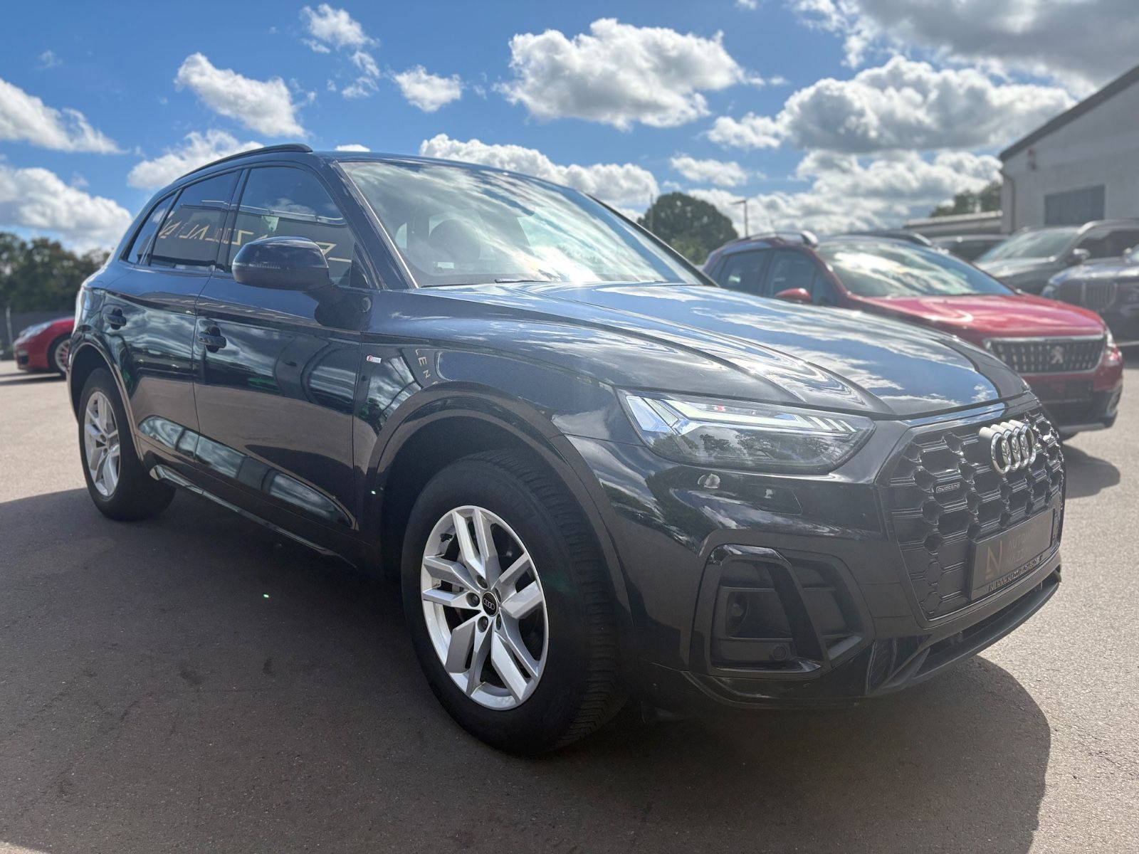Fahrzeugabbildung Audi Q5 50TFSIe PLUG-IN QUATTRO*S-LINE*B&O*MATRIX*