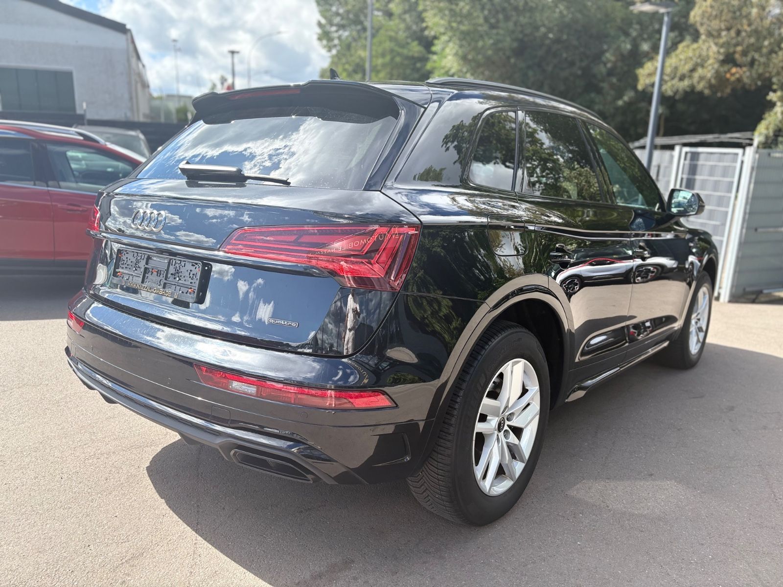 Fahrzeugabbildung Audi Q5 50TFSIe PLUG-IN QUATTRO*S-LINE*B&O*MATRIX*