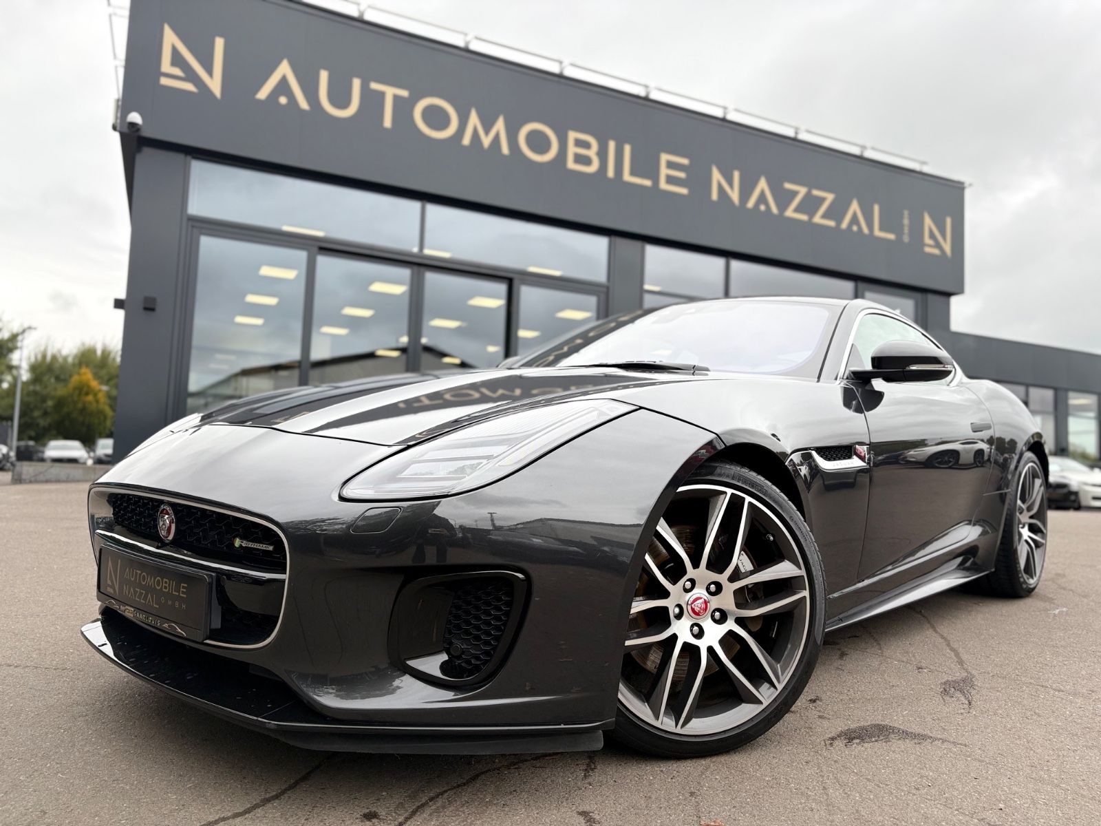 Fahrzeugabbildung Jaguar F-TYPE COUPE R-DYNAMIC*AUT*LEDER-BRAUN*LED*TOP