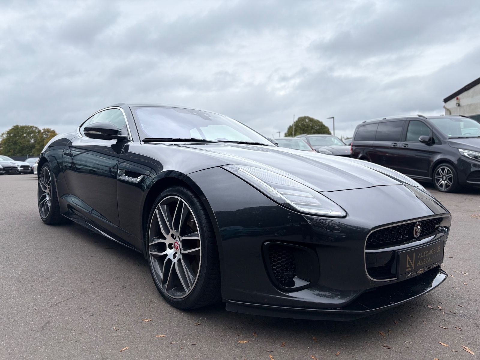 Fahrzeugabbildung Jaguar F-TYPE COUPE R-DYNAMIC*AUT*LEDER-BRAUN*LED*TOP