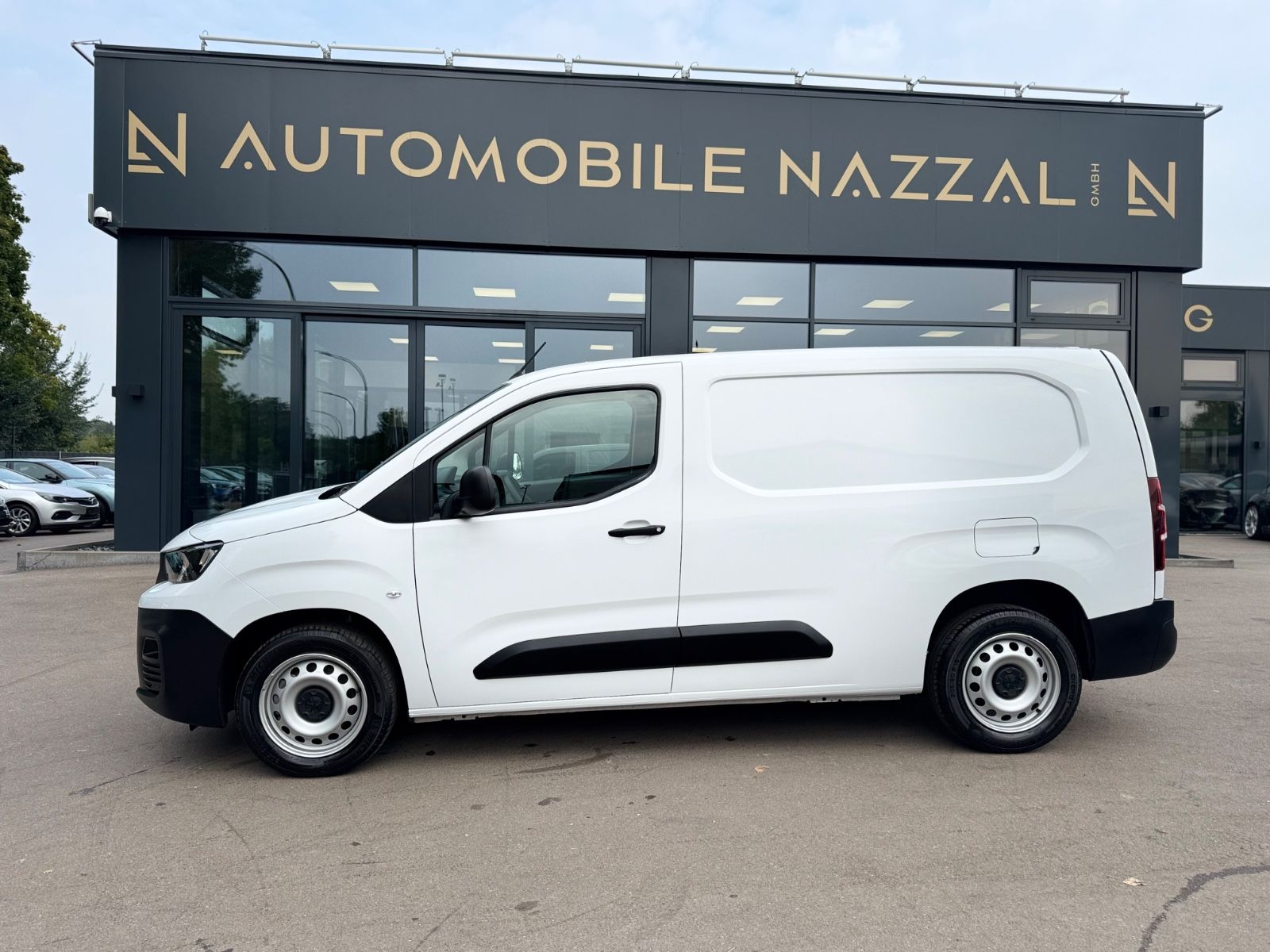 Fahrzeugabbildung Peugeot PARTNER PREMIUM L2*KLIMA*R-KAMERA*5.100KM*