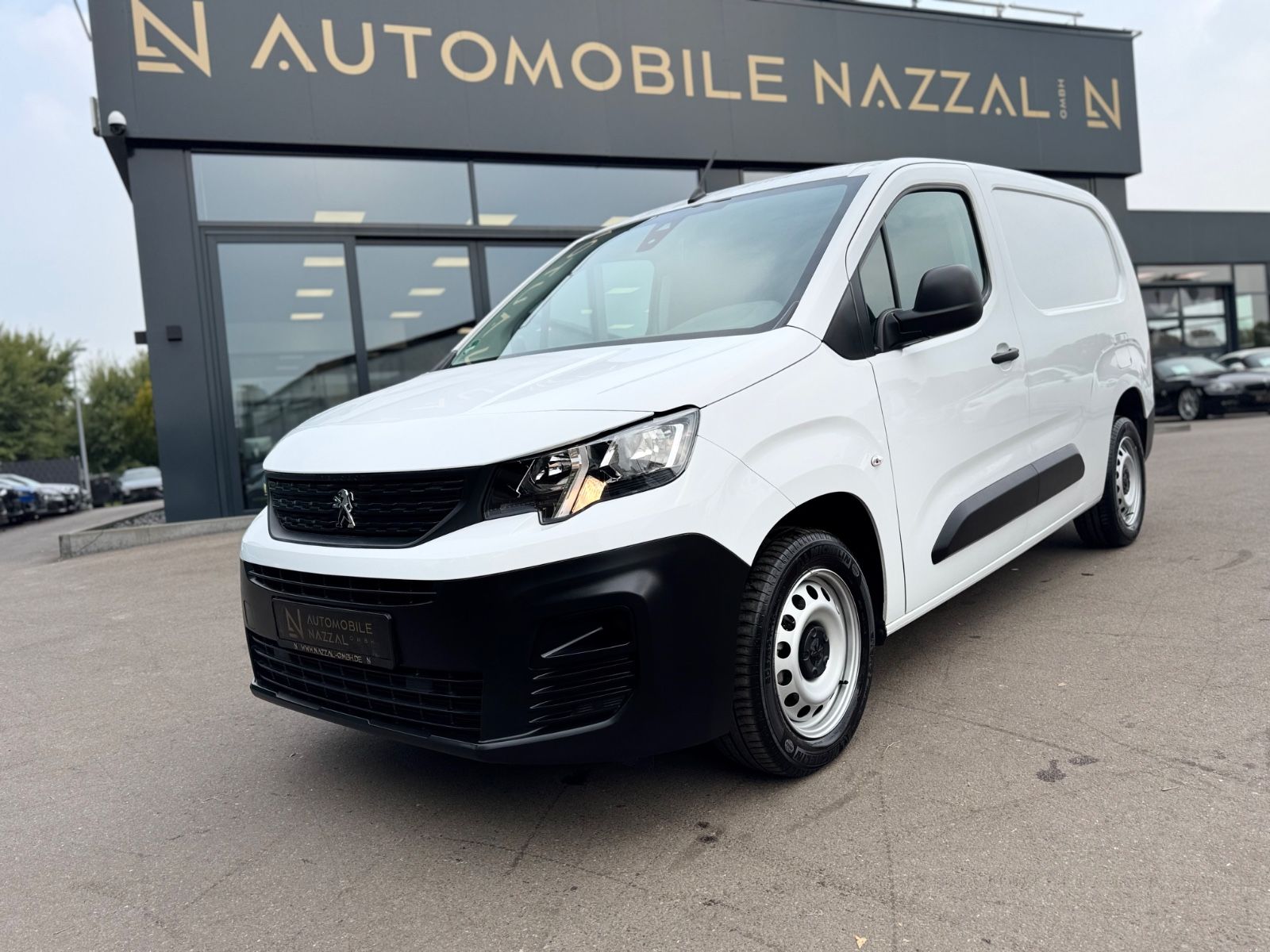 Fahrzeugabbildung Peugeot PARTNER PREMIUM L2*KLIMA*R-KAMERA*5.100KM*