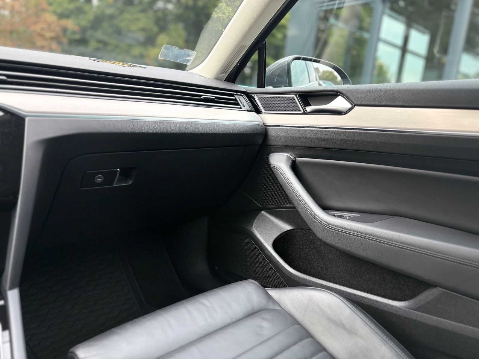 Fahrzeugabbildung Volkswagen PASSAT HIGHLINE *KAMERA*NAVI*LEDER*LED*