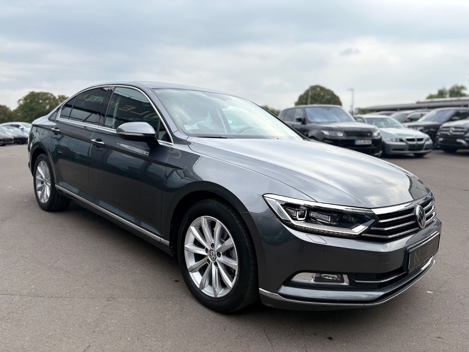 Fahrzeugabbildung Volkswagen PASSAT HIGHLINE *KAMERA*NAVI*LEDER*LED*