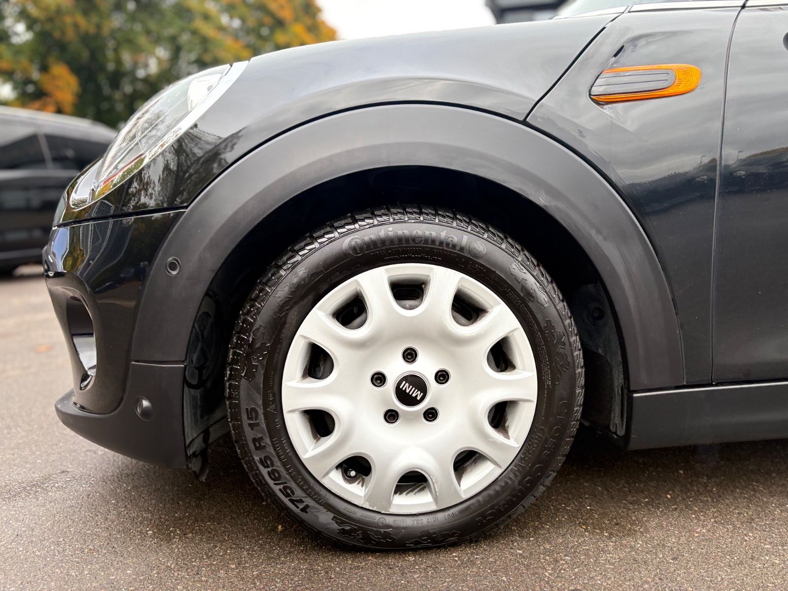 Fahrzeugabbildung MINI ONE*NAVI*KLIMA*PDC*SHZ*5TÜRIG*TOP