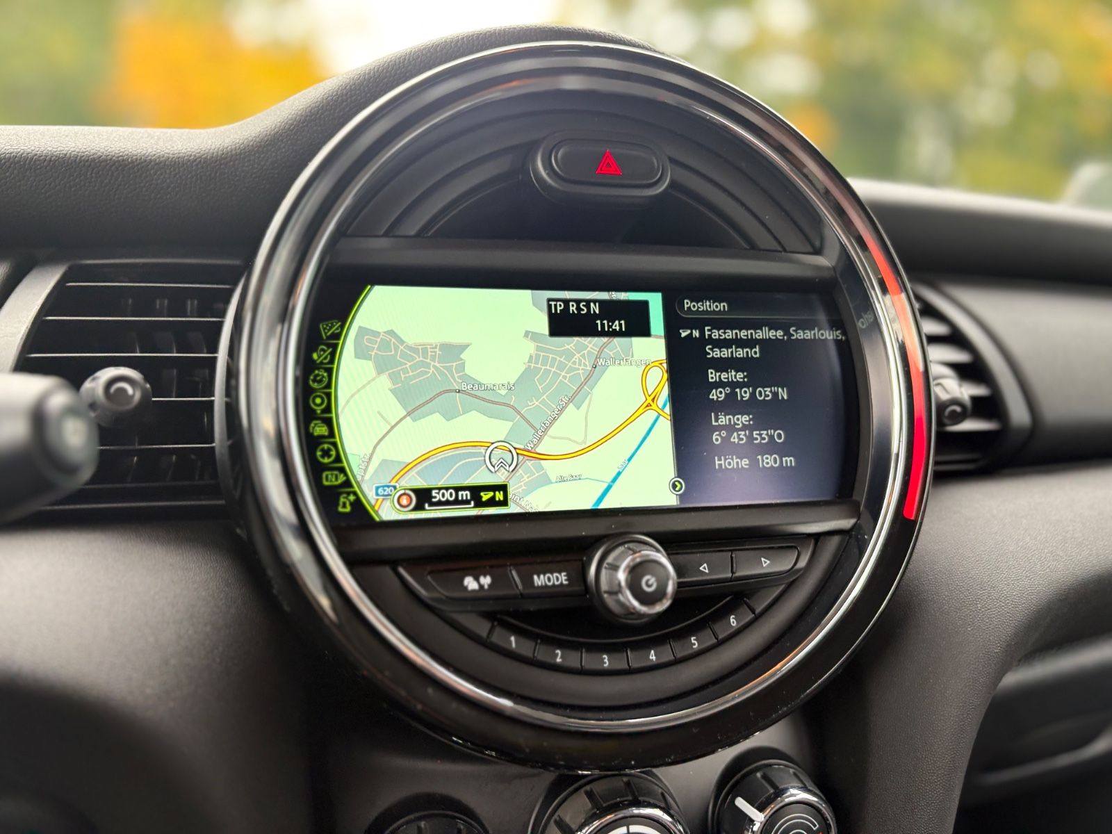 Fahrzeugabbildung MINI ONE*NAVI*KLIMA*PDC*SHZ*5TÜRIG*TOP