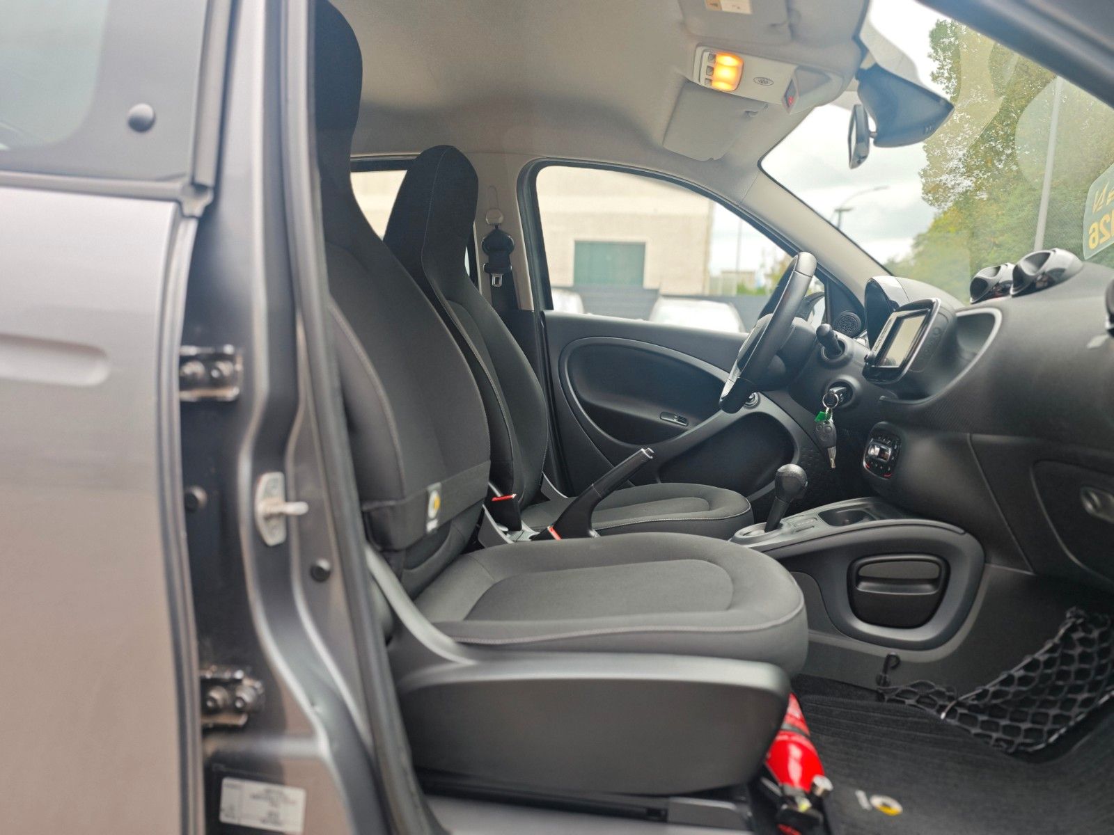 Fahrzeugabbildung Smart FORFOUR*AUT*PASSION*NAVI*PDC*LED*TOP