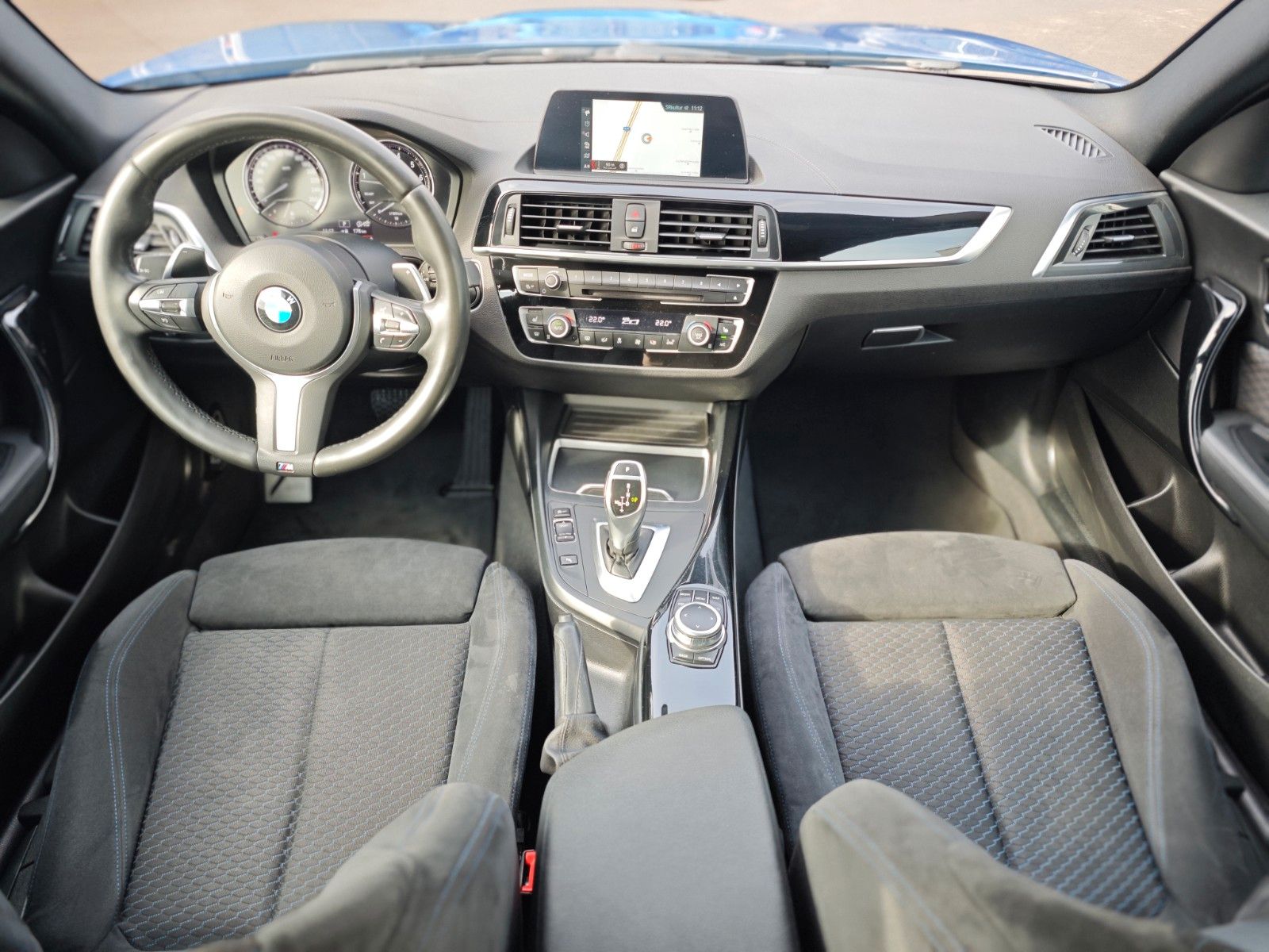 Fahrzeugabbildung BMW M140i SPECIAL EDITION*FACELIFT*SHZ*LED*CARPLAY*