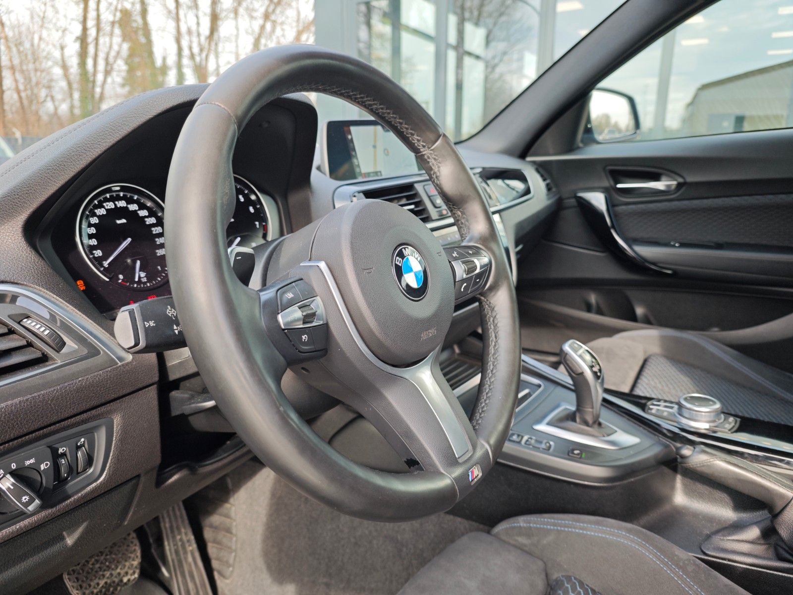 Fahrzeugabbildung BMW M140i SPECIAL EDITION*FACELIFT*SHZ*LED*CARPLAY*