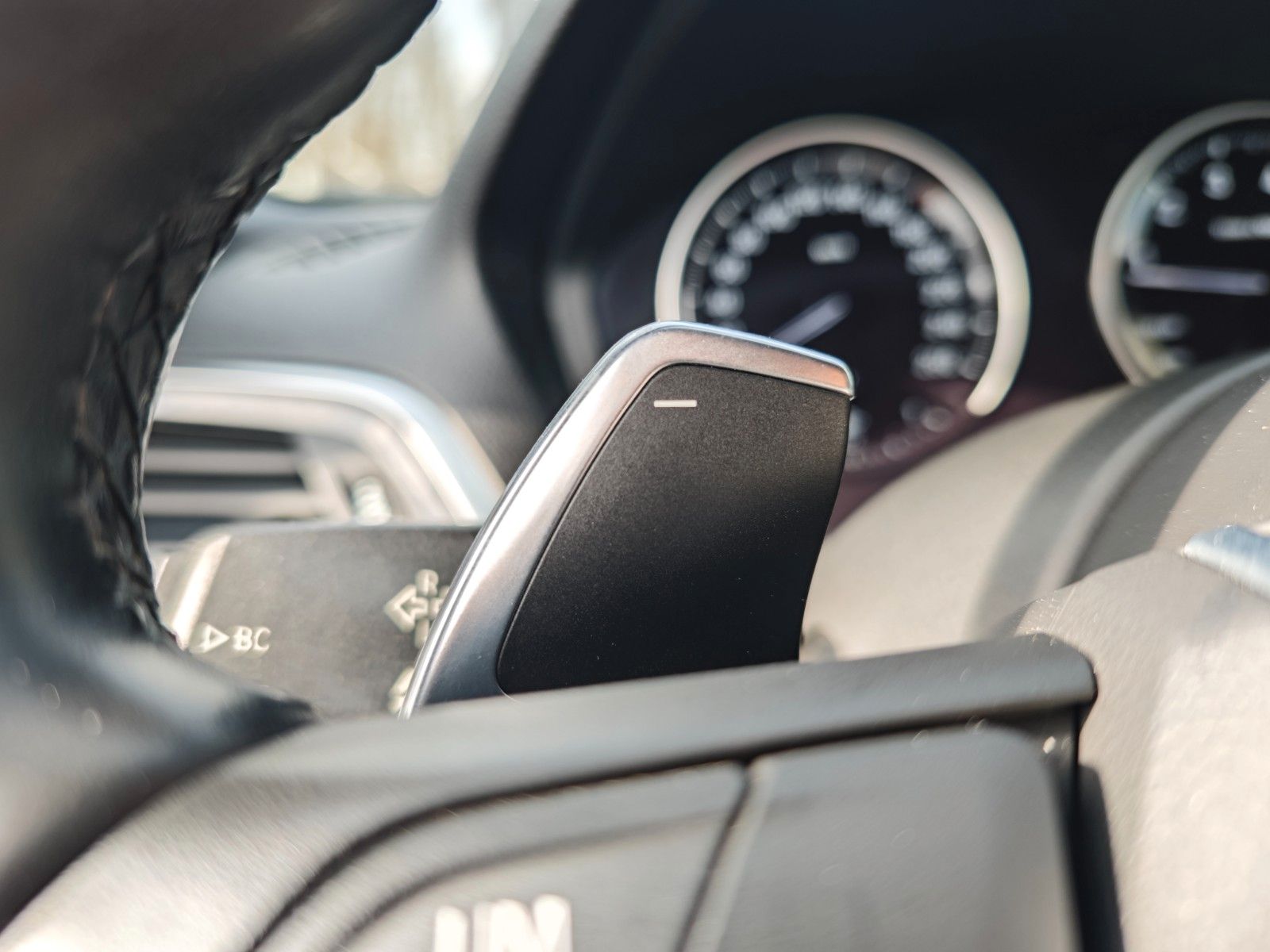 Fahrzeugabbildung BMW M140i SPECIAL EDITION*FACELIFT*SHZ*LED*CARPLAY*
