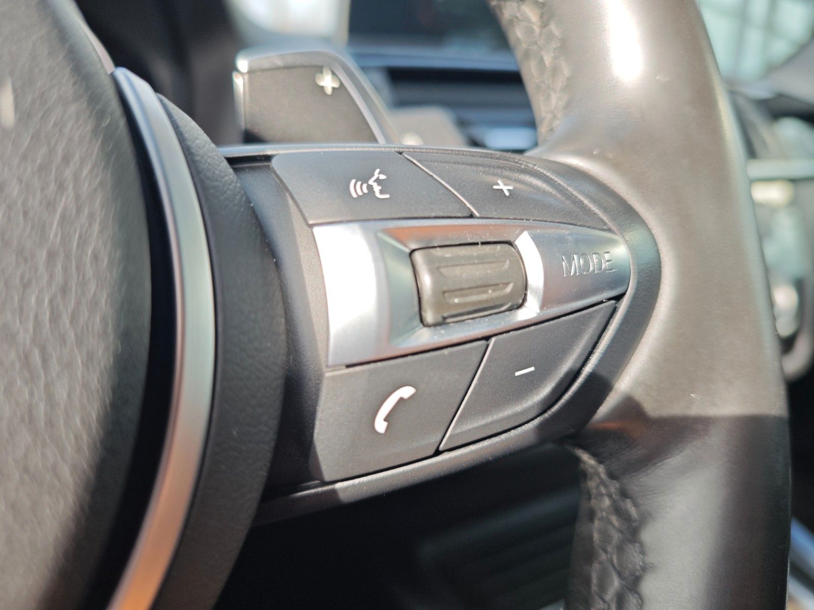 Fahrzeugabbildung BMW M140i SPECIAL EDITION*FACELIFT*SHZ*LED*CARPLAY*