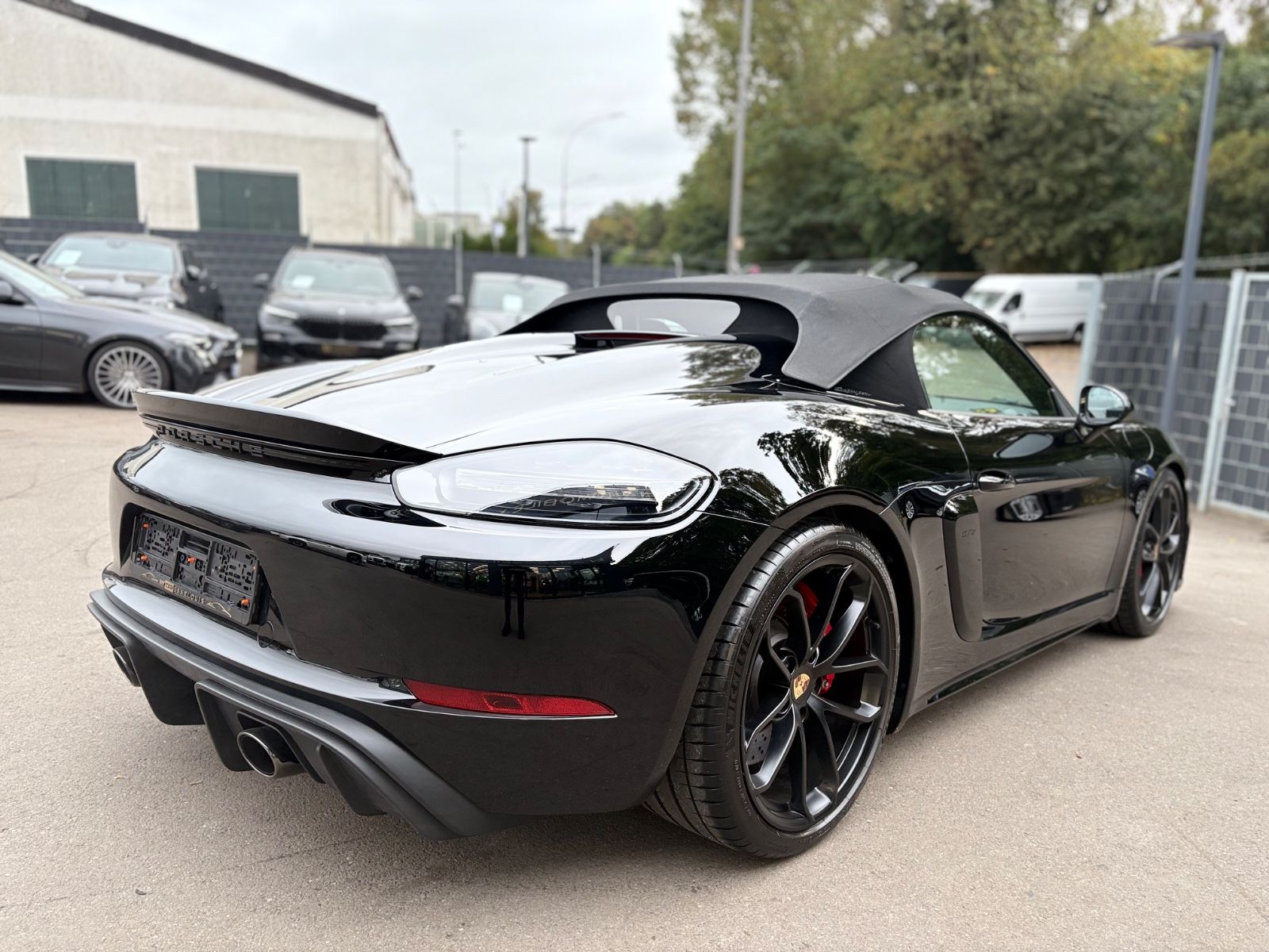 Fahrzeugabbildung Porsche 718 BOXTER SPYDER *1.HAND*SCHALENSITZE/CARBON*