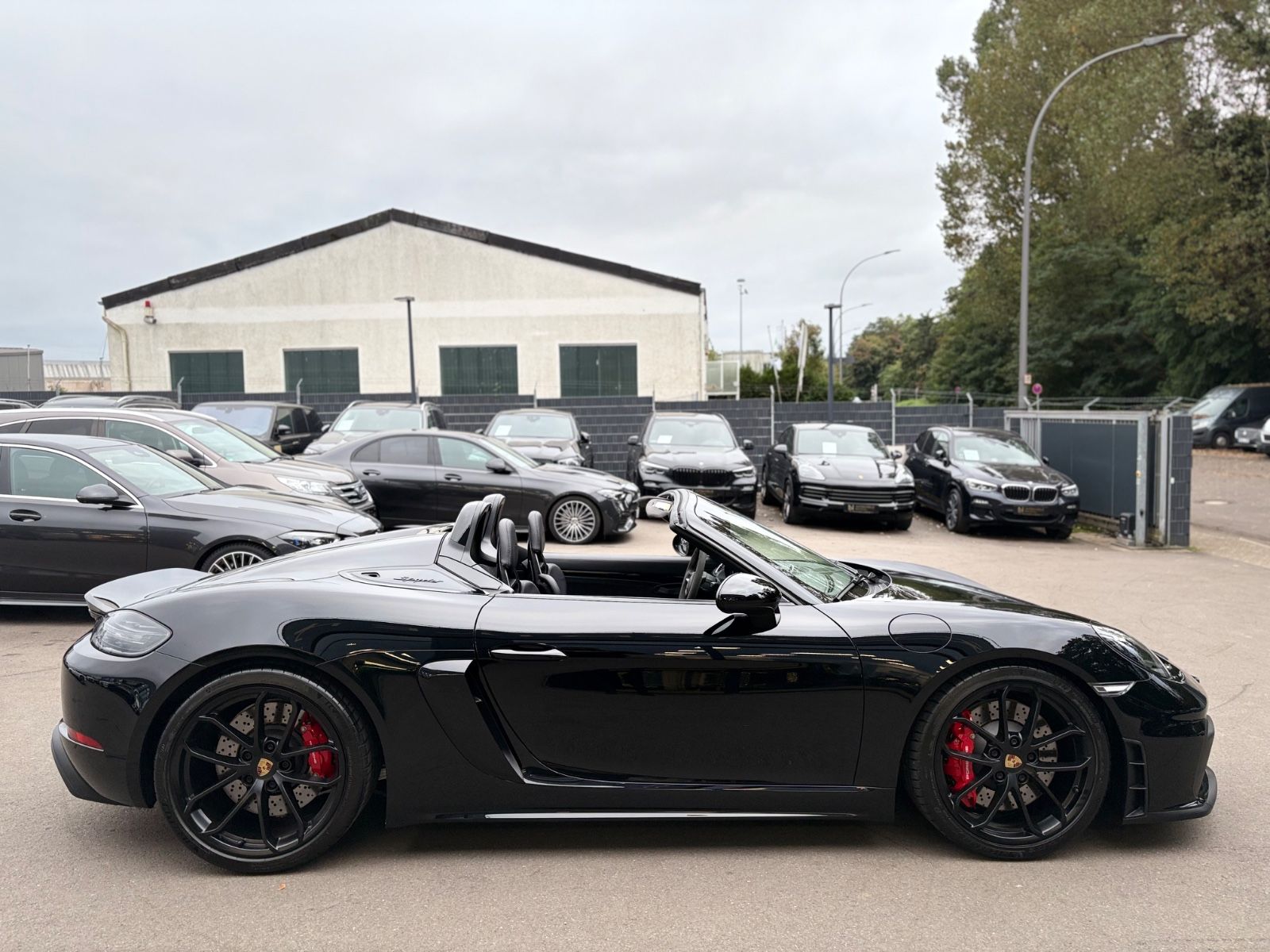 Fahrzeugabbildung Porsche 718 BOXTER SPYDER *1.HAND*SCHALENSITZE/CARBON*