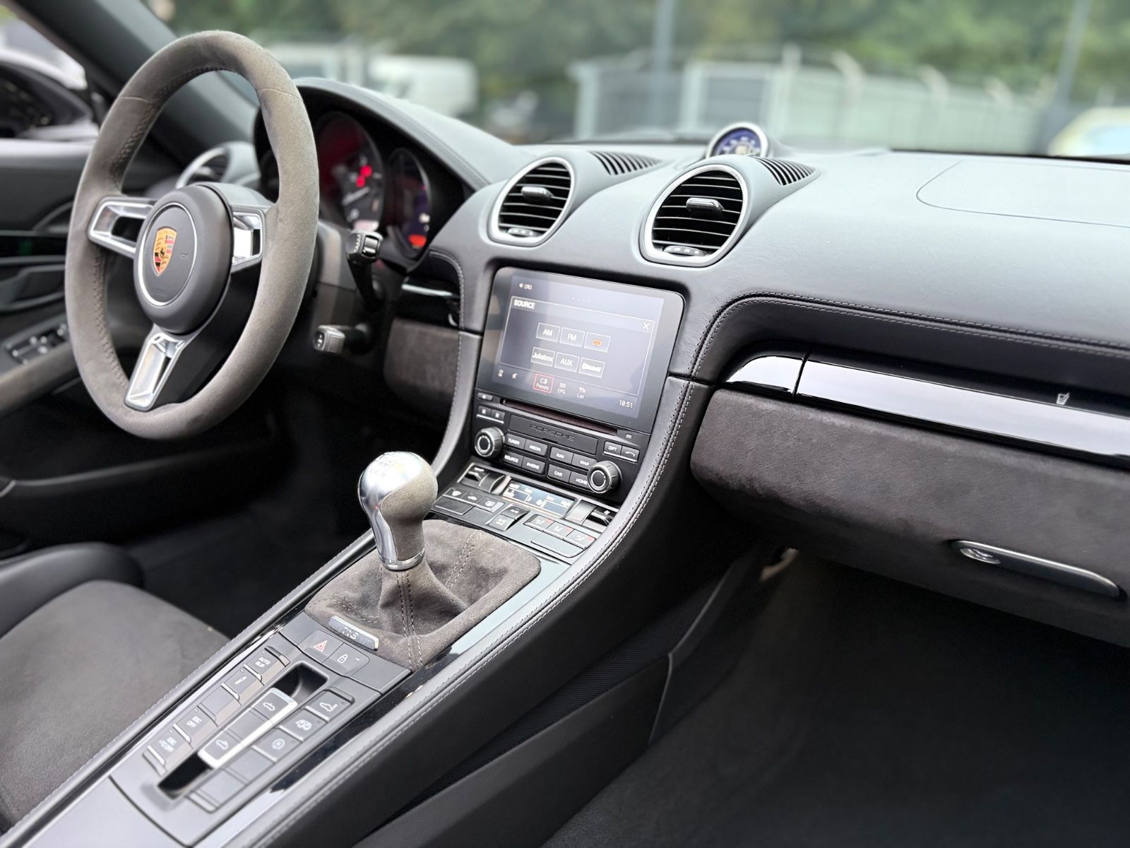 Fahrzeugabbildung Porsche 718 BOXTER SPYDER *1.HAND*SCHALENSITZE/CARBON*