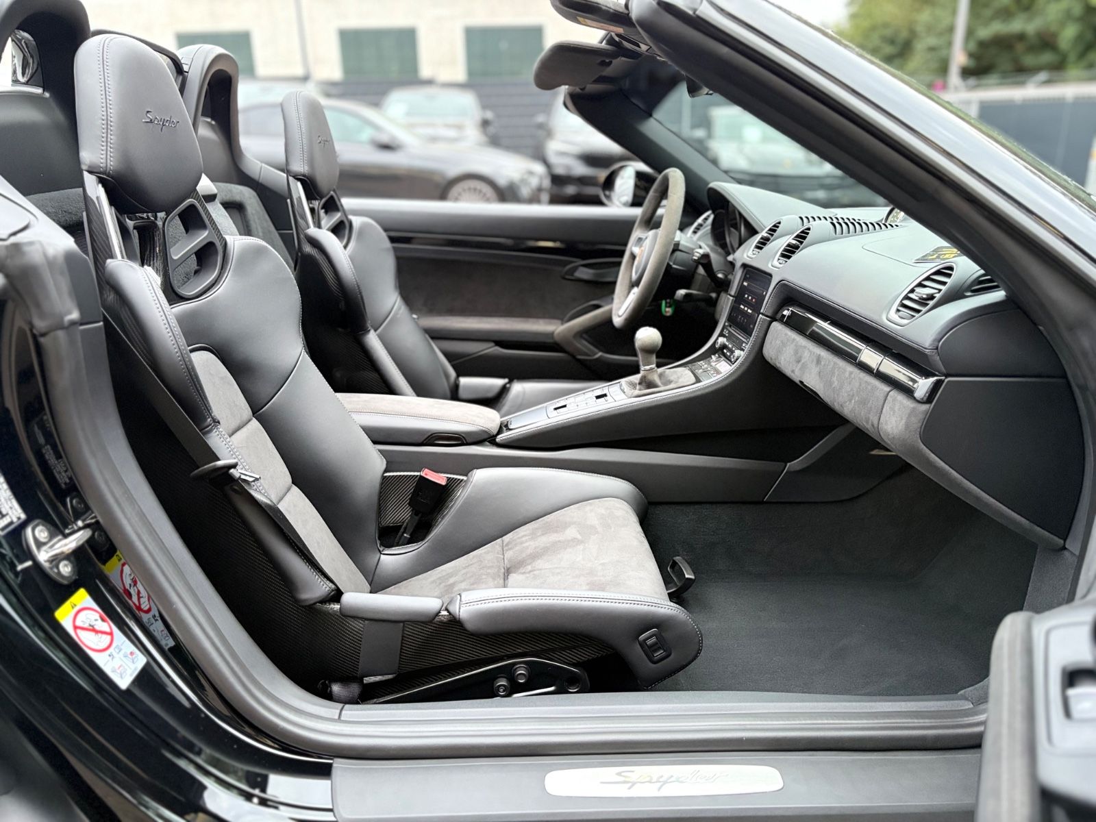 Fahrzeugabbildung Porsche 718 BOXTER SPYDER *1.HAND*SCHALENSITZE/CARBON*