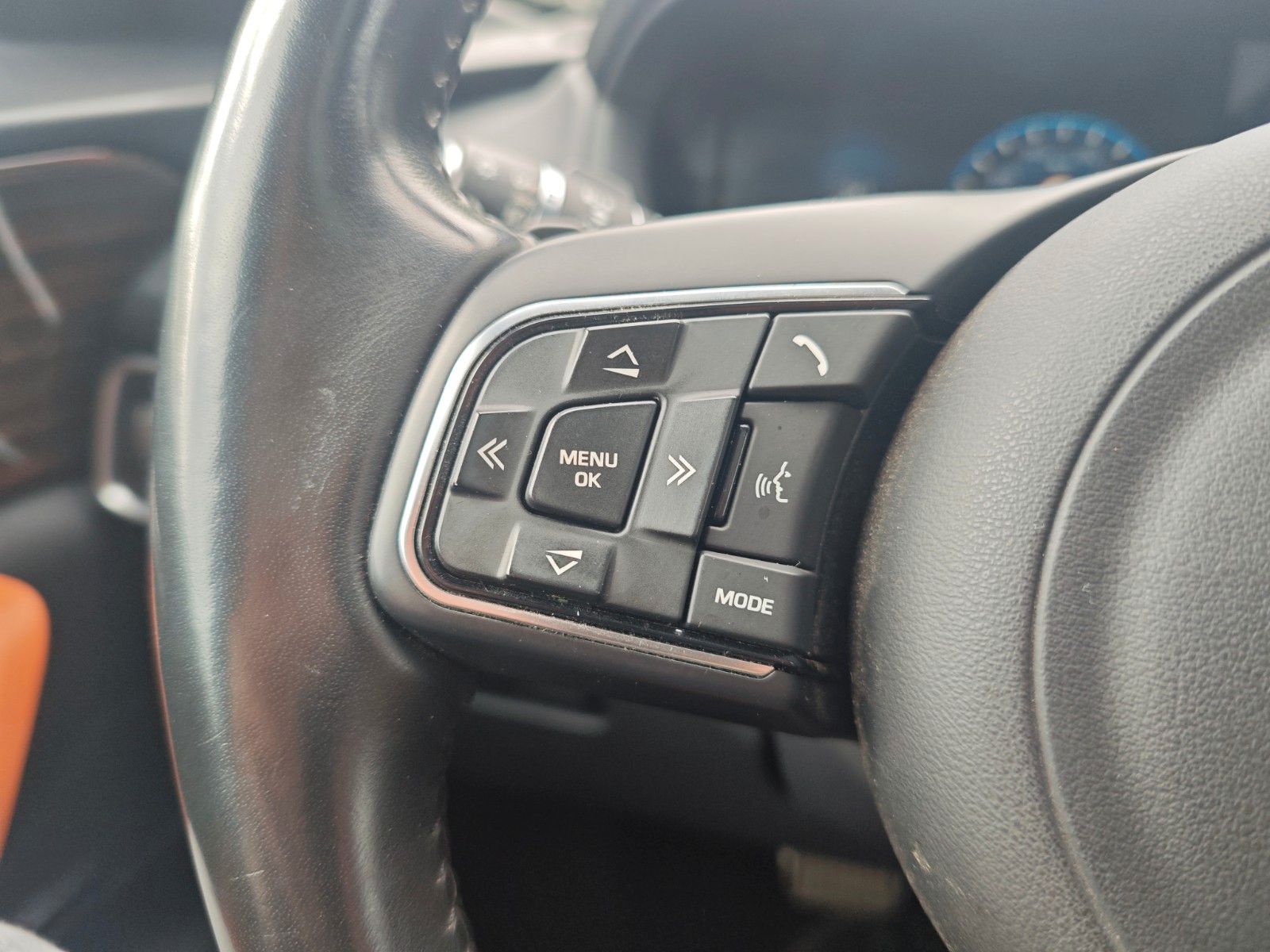 Fahrzeugabbildung Jaguar F-PACE AWD*SPORT*PANORAMA*LED*MERIDIAN*EL.AHK*