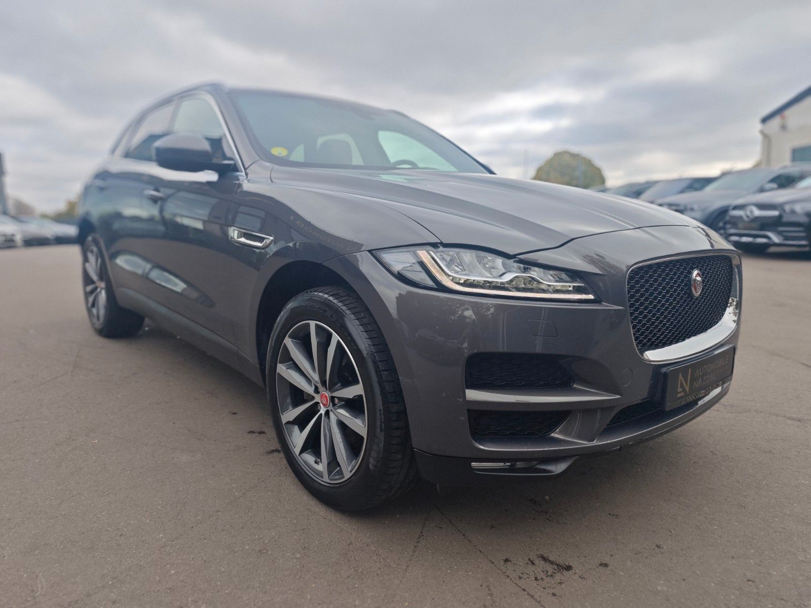 Fahrzeugabbildung Jaguar F-PACE AWD*SPORT*PANORAMA*LED*MERIDIAN*EL.AHK*