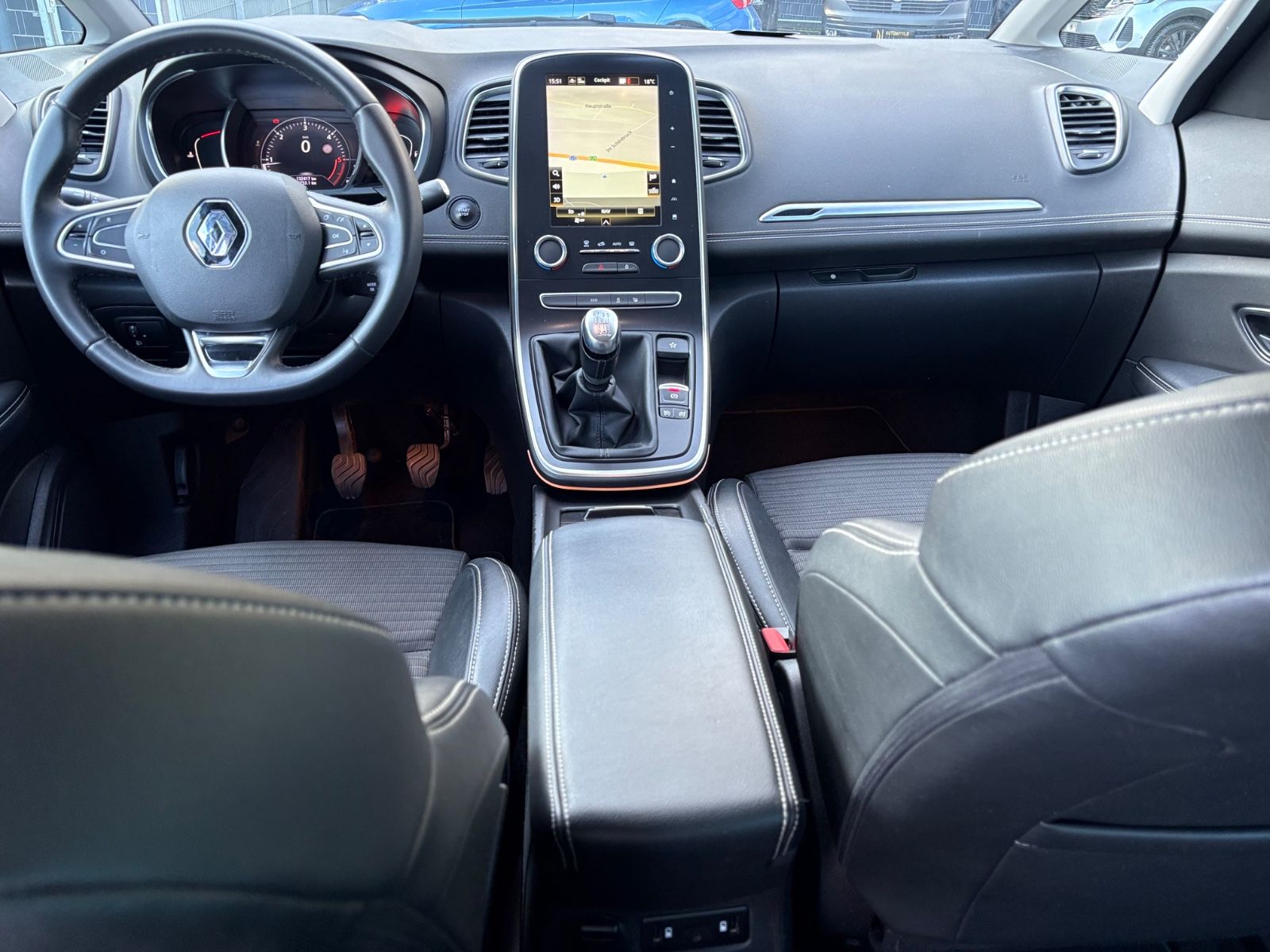 Fahrzeugabbildung Renault GRAND SCENIC 7SITZER*TEILLEDER*LED*KAMERA*TOP