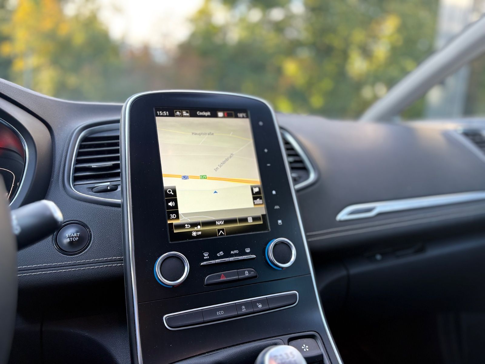 Fahrzeugabbildung Renault GRAND SCENIC 7SITZER*TEILLEDER*LED*KAMERA*TOP