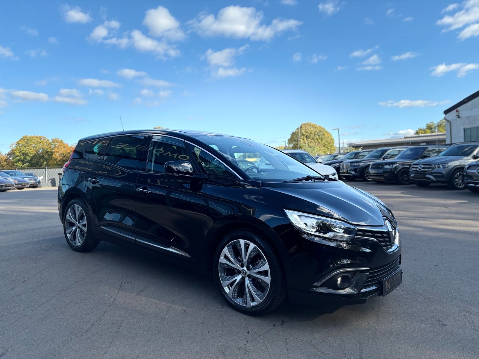 Fahrzeugabbildung Renault GRAND SCENIC 7SITZER*TEILLEDER*LED*KAMERA*TOP