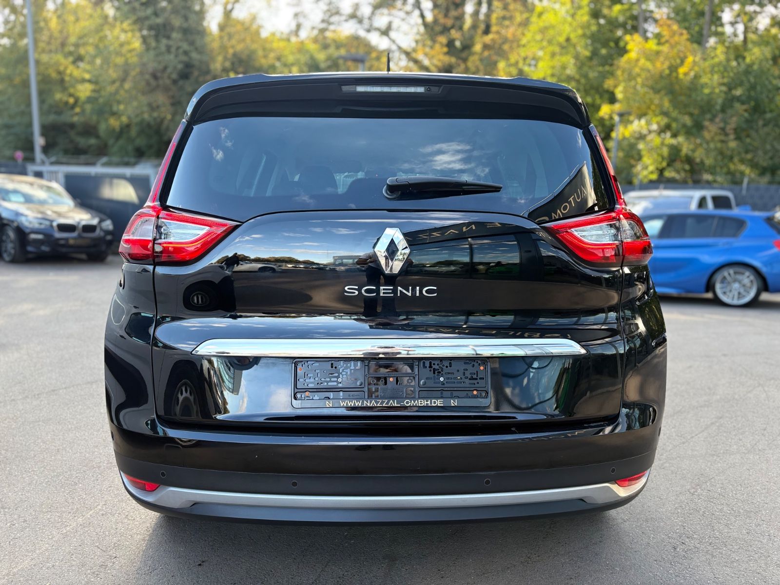 Fahrzeugabbildung Renault GRAND SCENIC 7SITZER*TEILLEDER*LED*KAMERA*TOP