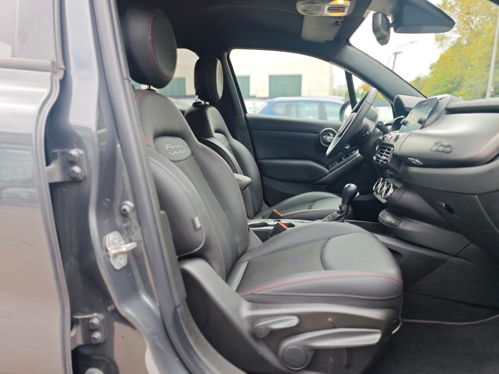 Fahrzeugabbildung Fiat 500X*APPLE CAR*NAVI*LED*SHZ*KAMERA*TOP*
