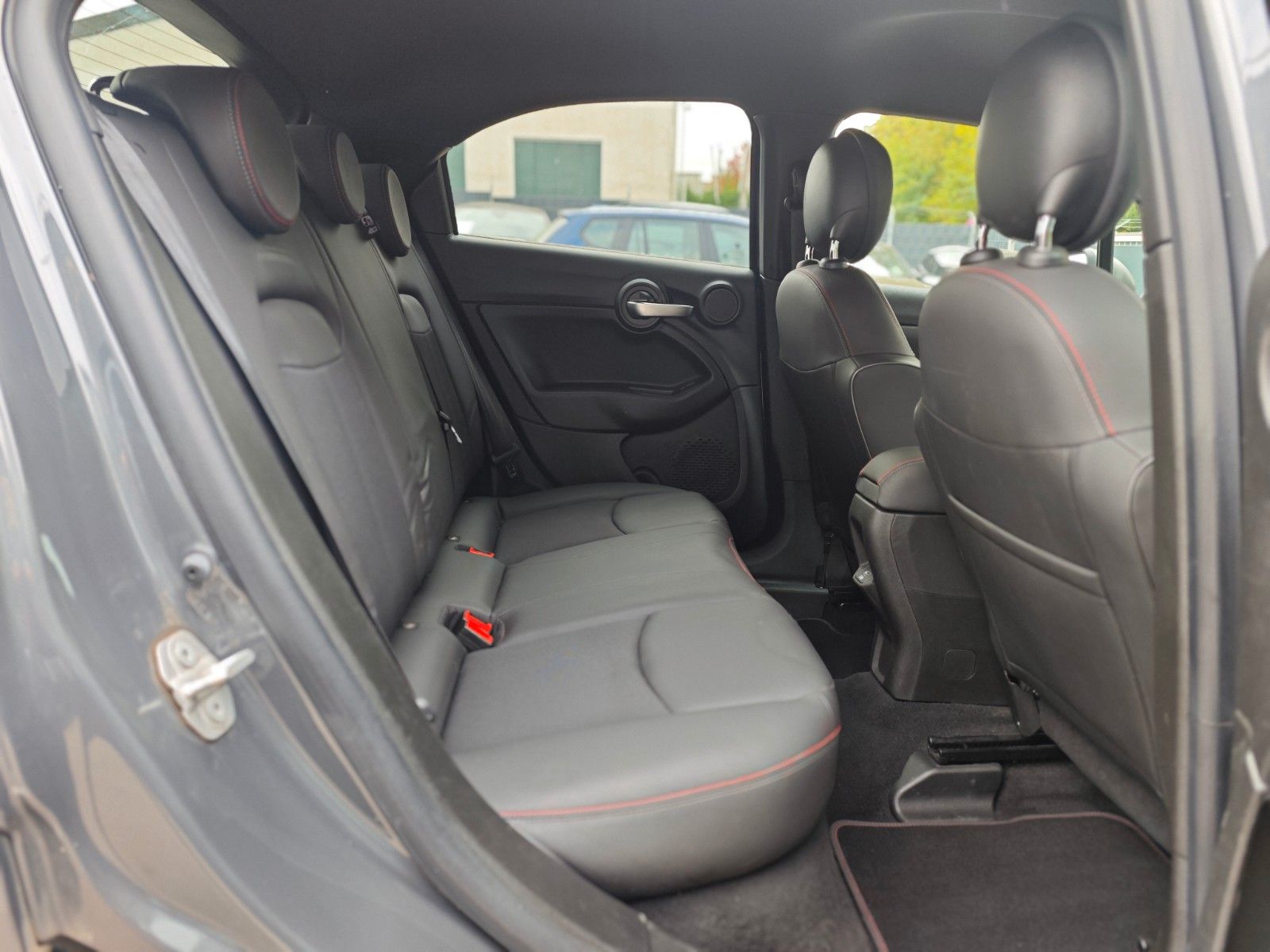 Fahrzeugabbildung Fiat 500X*APPLE CAR*NAVI*LED*SHZ*KAMERA*TOP*