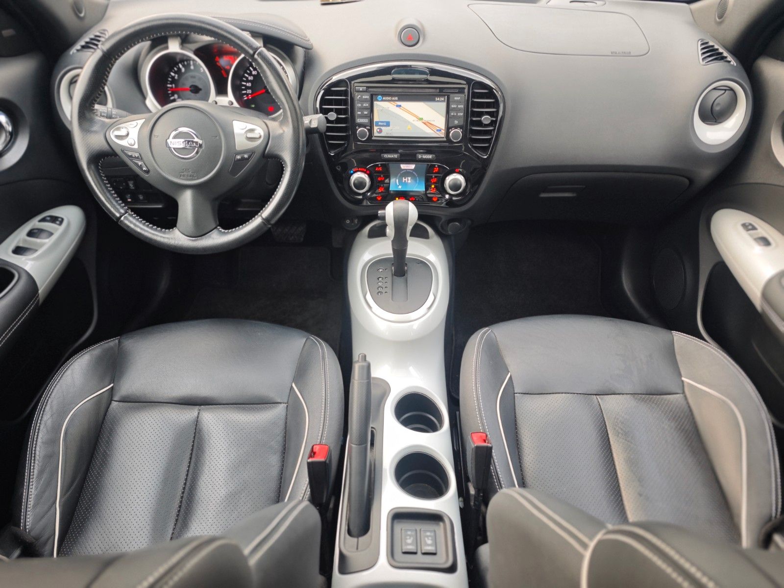 Fahrzeugabbildung Nissan JUKE SPORT DESIGN*AUT*LEDER*360 GRAD KAMERA*PANO