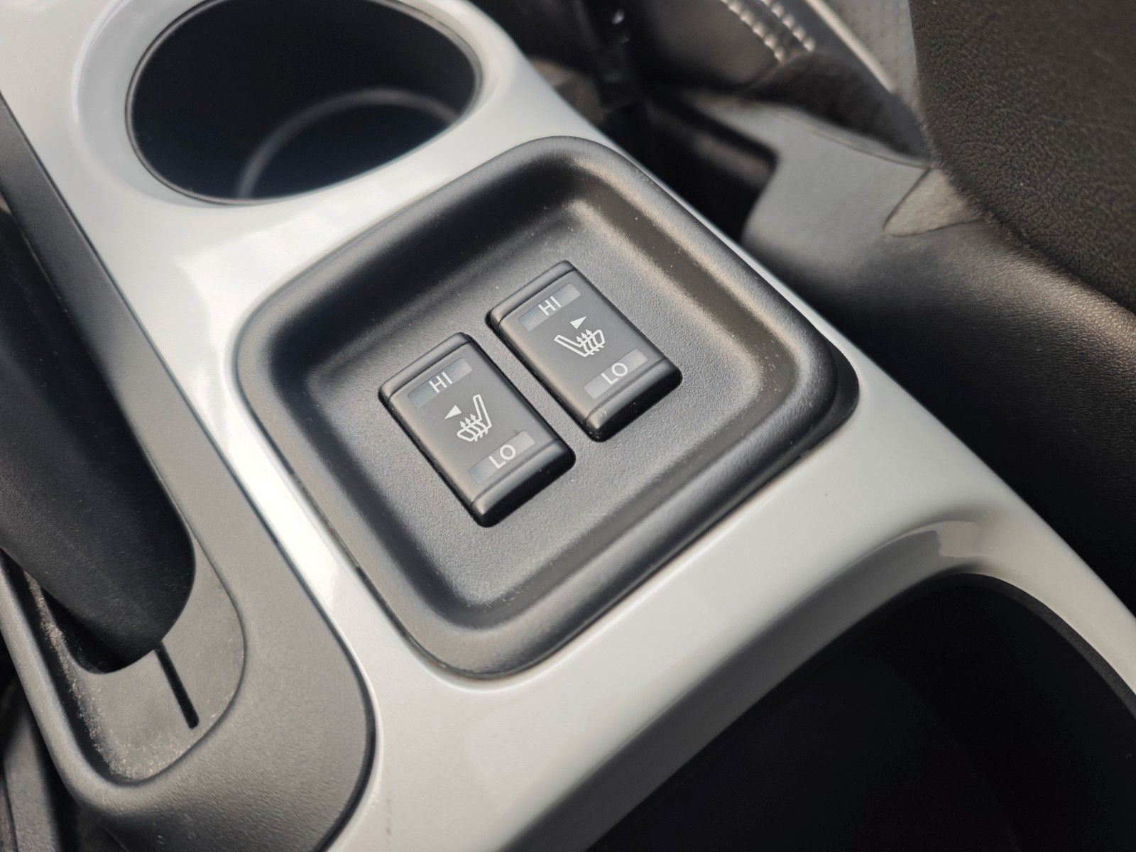 Fahrzeugabbildung Nissan JUKE SPORT DESIGN*AUT*LEDER*360 GRAD KAMERA*PANO