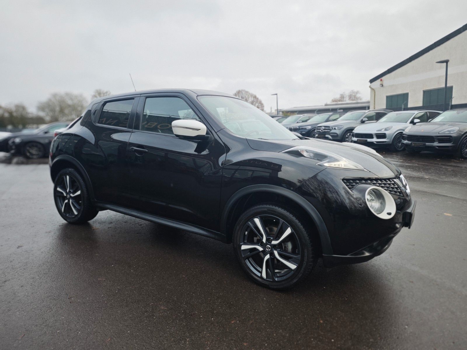 Fahrzeugabbildung Nissan JUKE SPORT DESIGN*AUT*LEDER*360 GRAD KAMERA*PANO