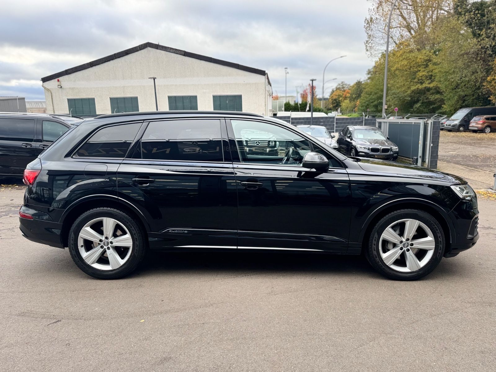 Fahrzeugabbildung Audi Q7 50 TDI*QUATTRO*SPORTPAKET*LUFT*LED*VIRTUELL*