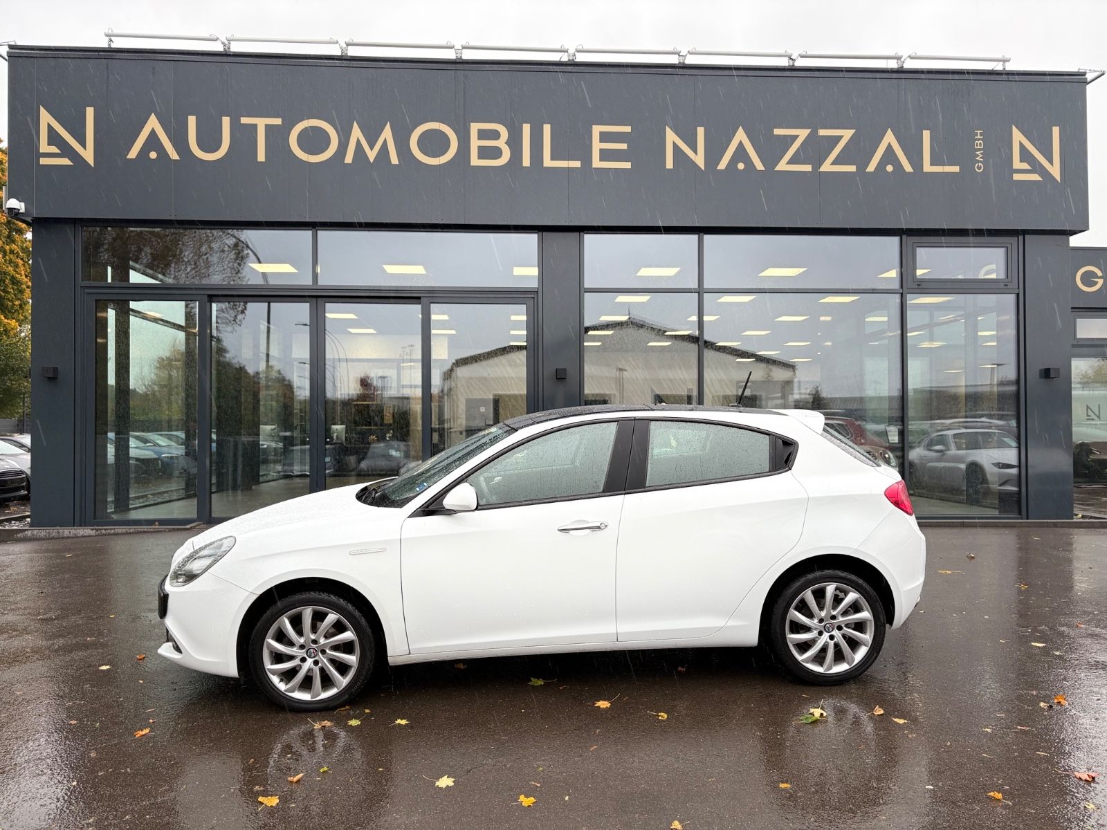 Fahrzeugabbildung Alfa Romeo GIULIETTA SUPER*PANORAMA*KLIMAAUT.*NAVI*