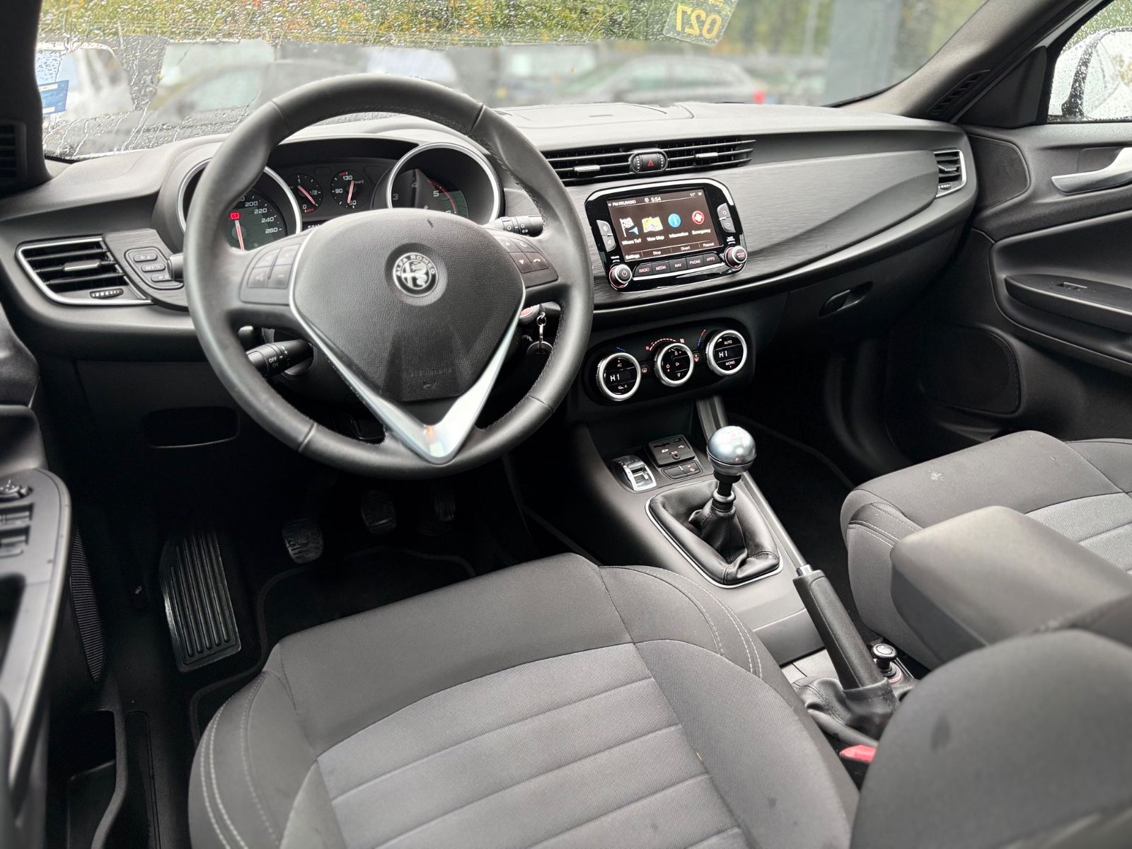 Fahrzeugabbildung Alfa Romeo GIULIETTA SUPER*PANORAMA*KLIMAAUT.*NAVI*