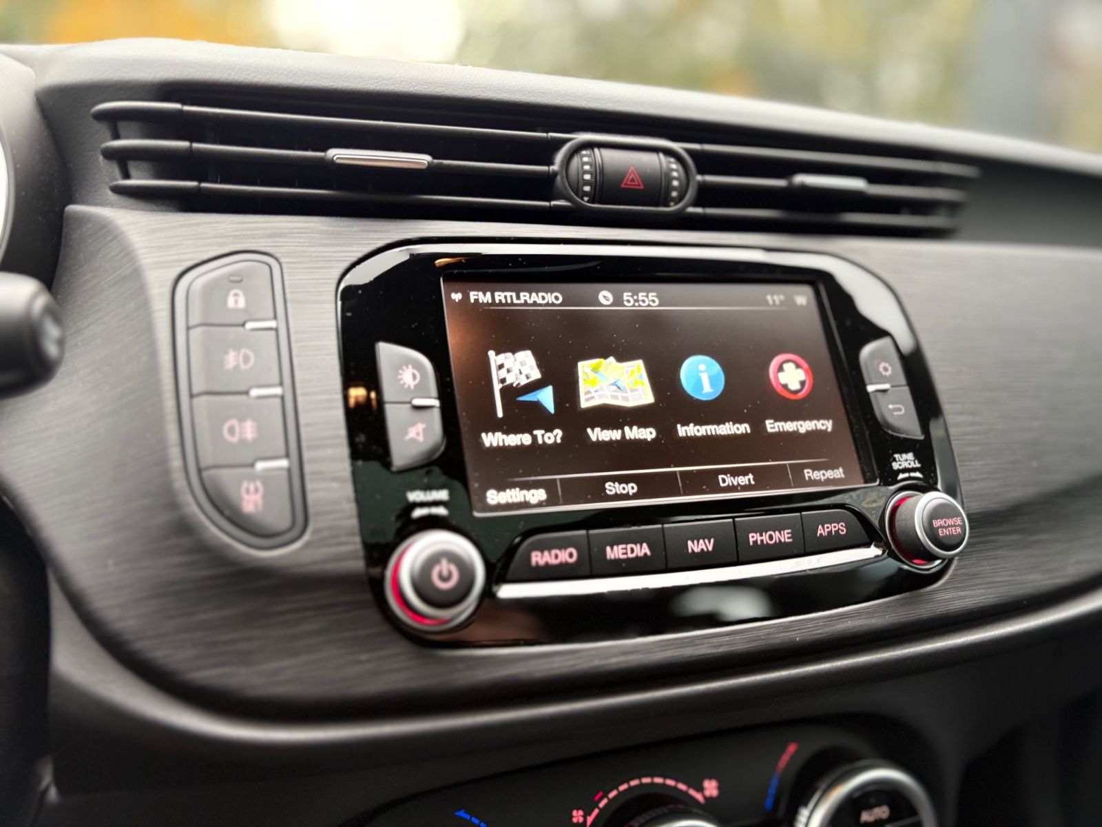 Fahrzeugabbildung Alfa Romeo GIULIETTA SUPER*PANORAMA*KLIMAAUT.*NAVI*