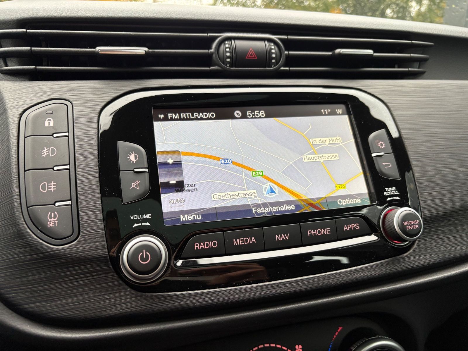 Fahrzeugabbildung Alfa Romeo GIULIETTA SUPER*PANORAMA*KLIMAAUT.*NAVI*